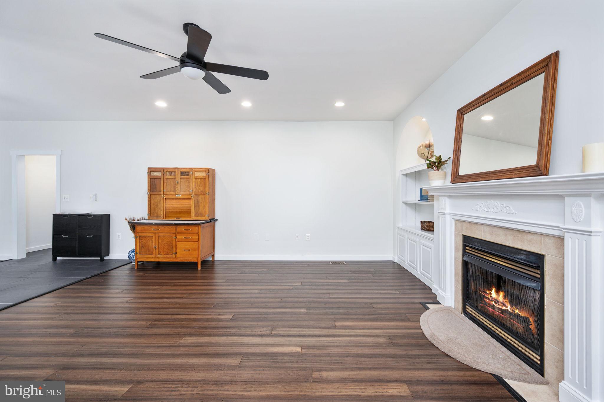 SUMMERFIELD - Residential