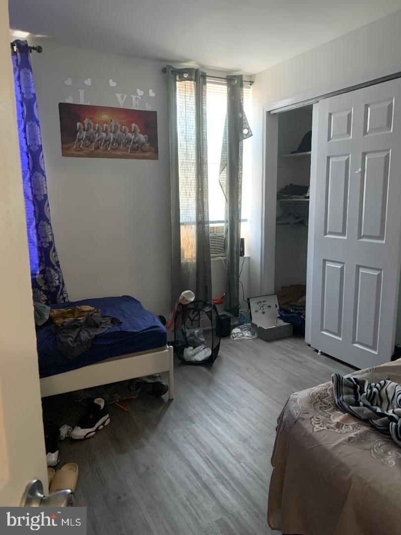 WHITMAN - Residential