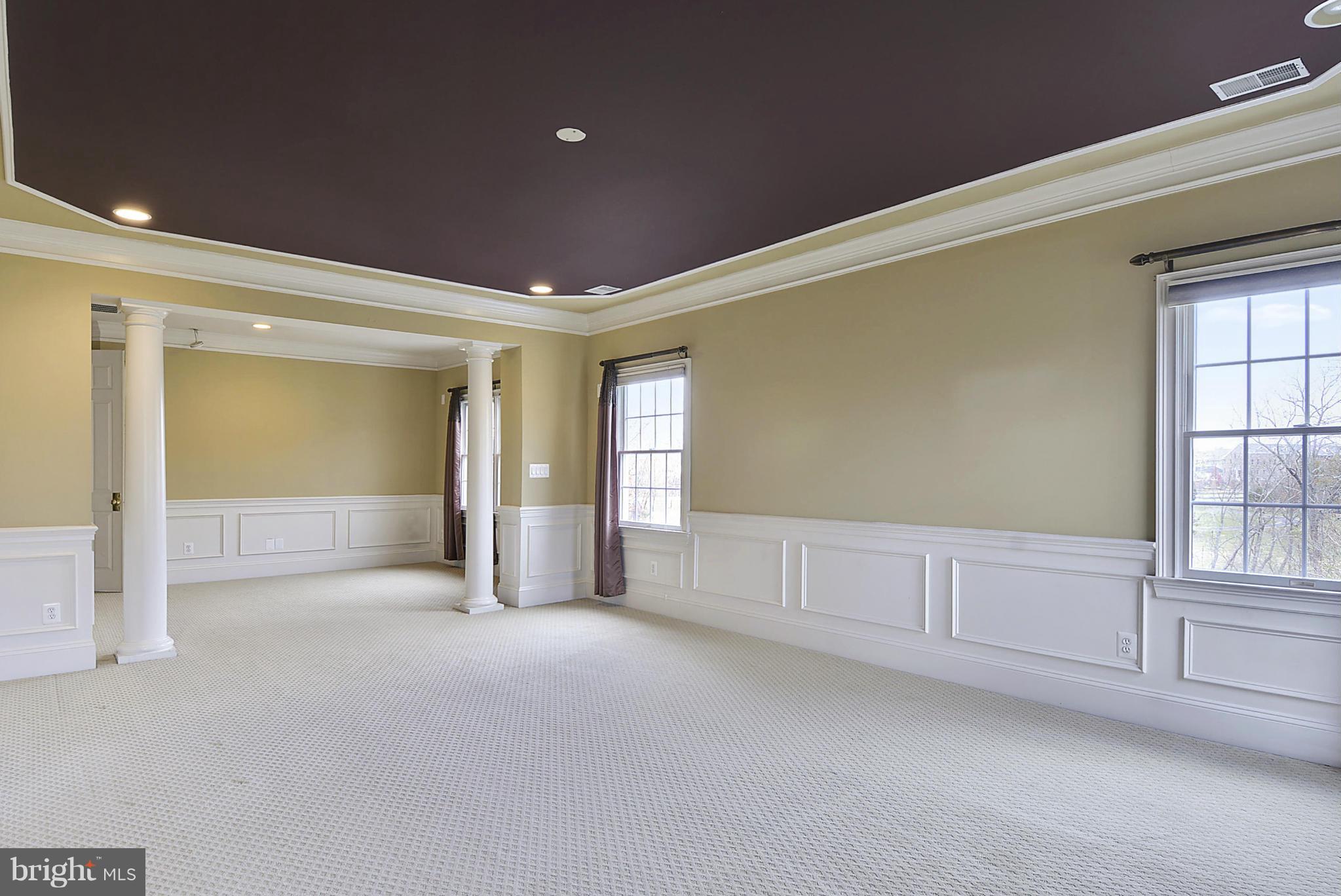 LOUDOUN VALLEY ESTATES - Residential Lease