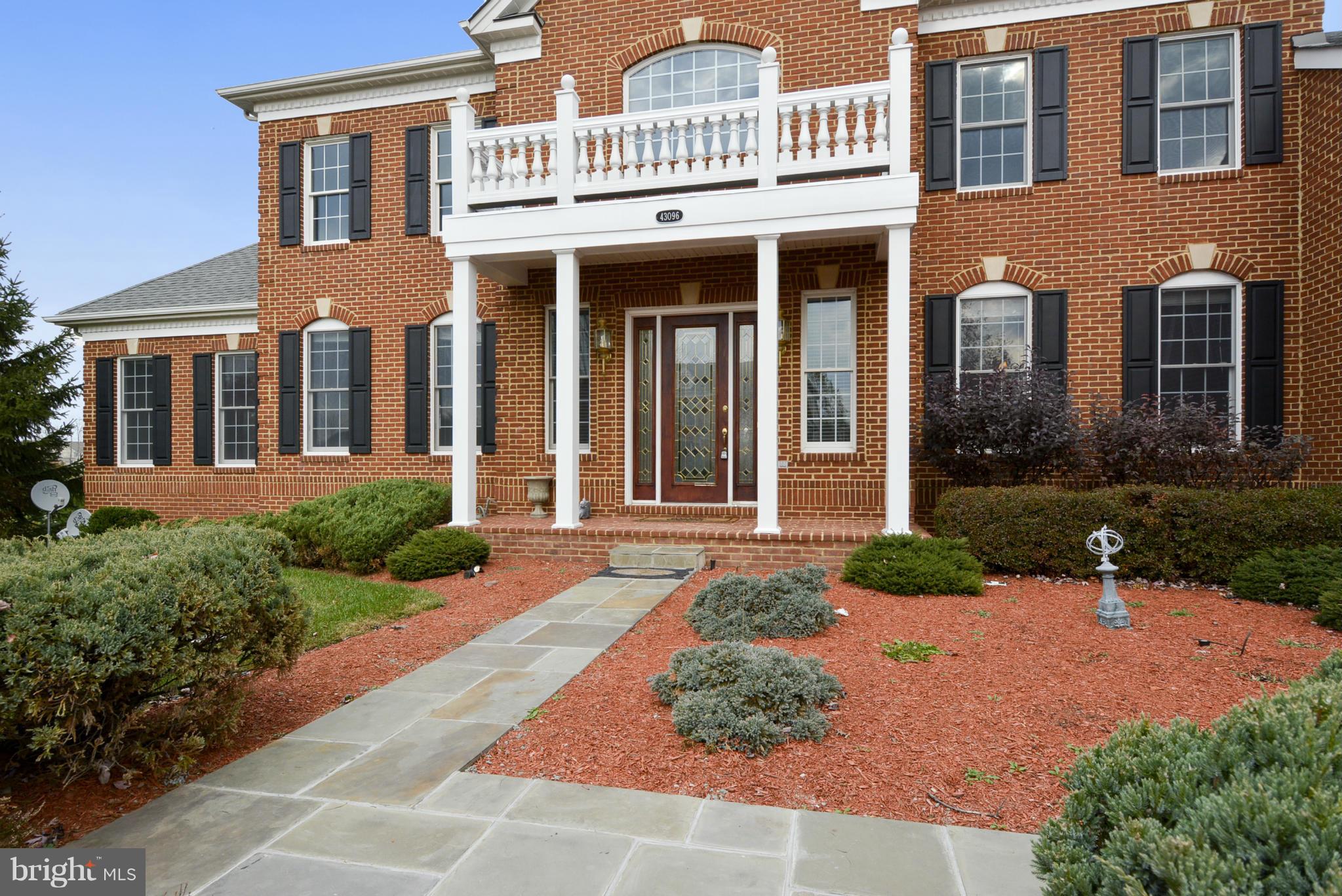 LOUDOUN VALLEY ESTATES - Residential Lease