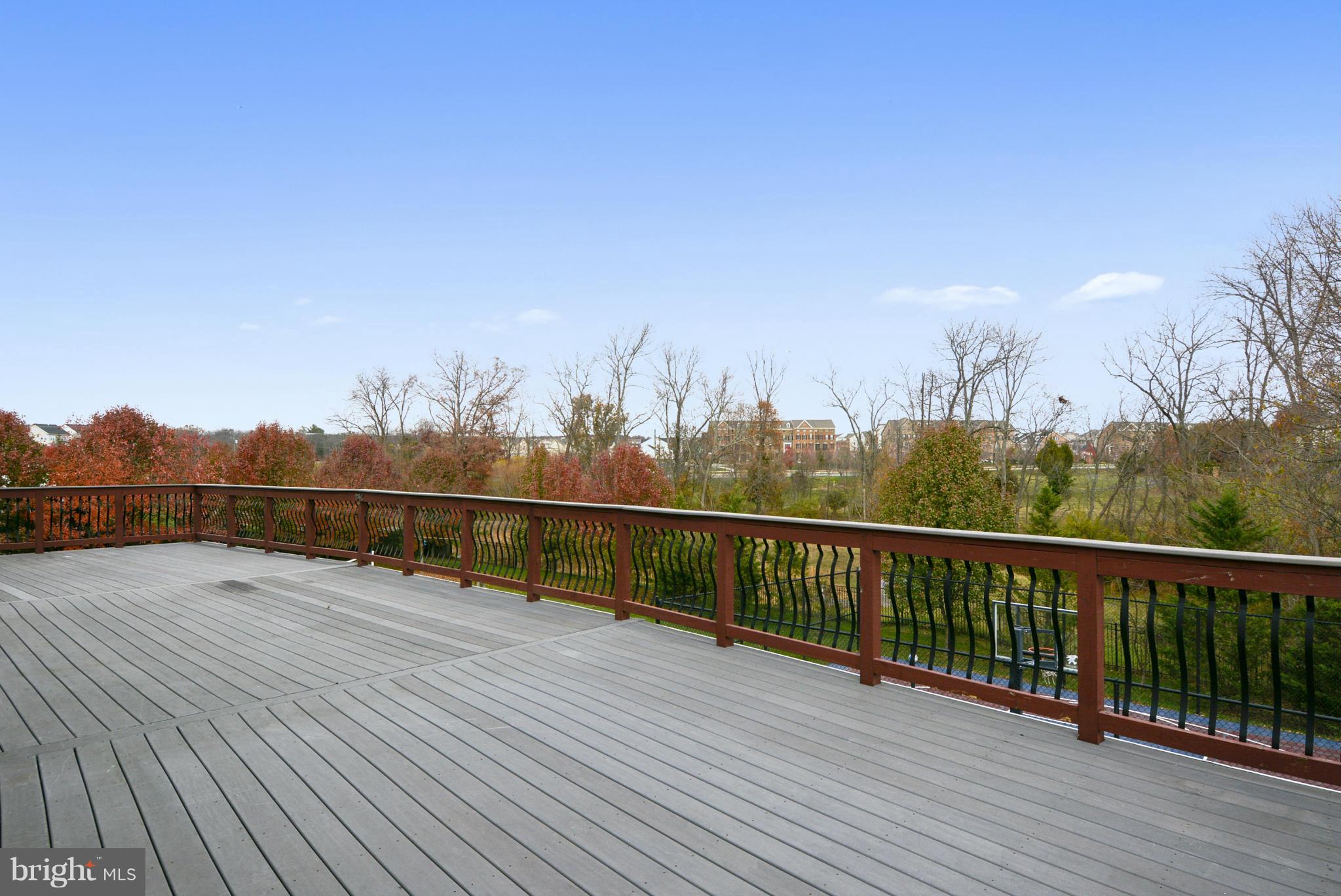 LOUDOUN VALLEY ESTATES - Residential Lease