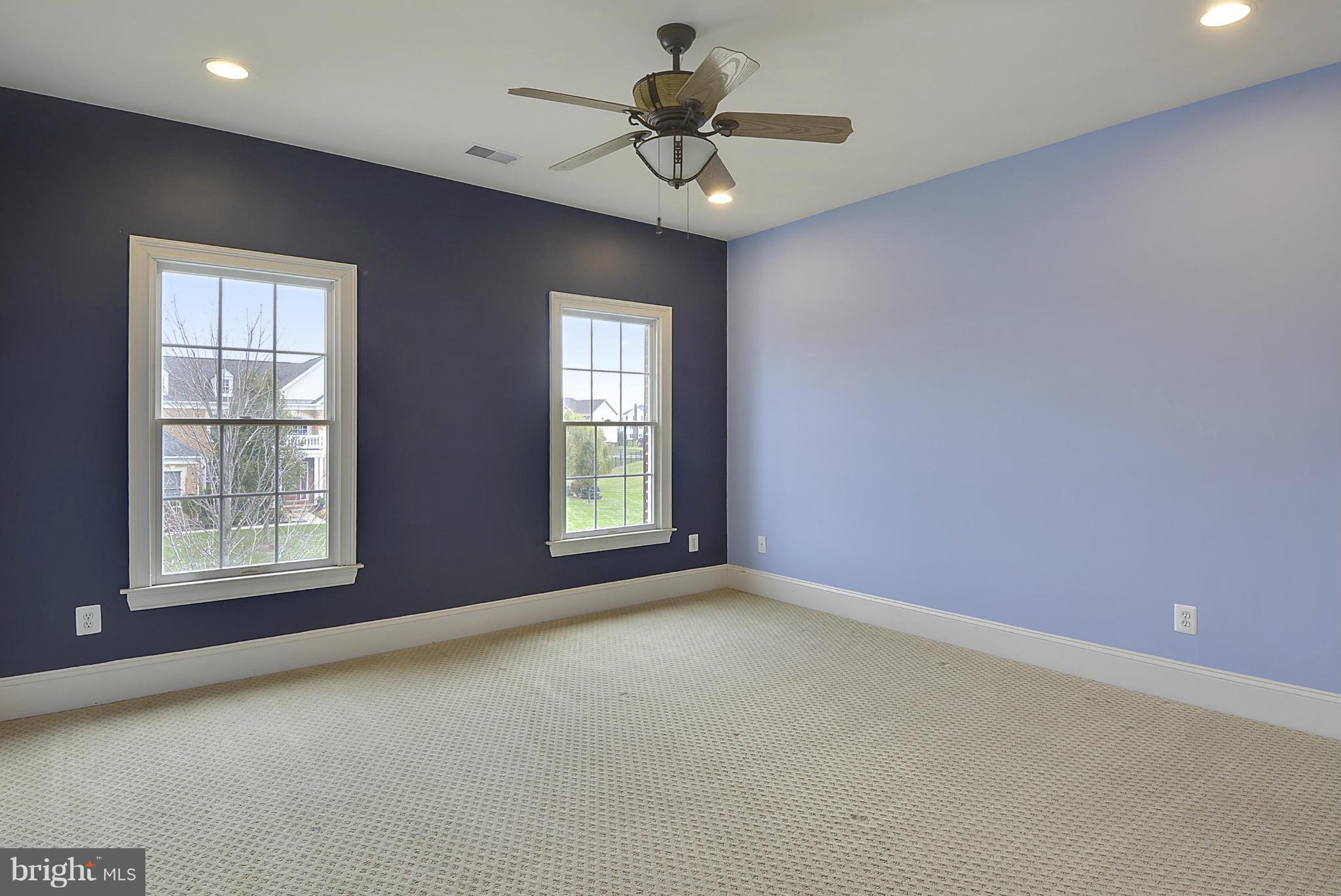 LOUDOUN VALLEY ESTATES - Residential Lease