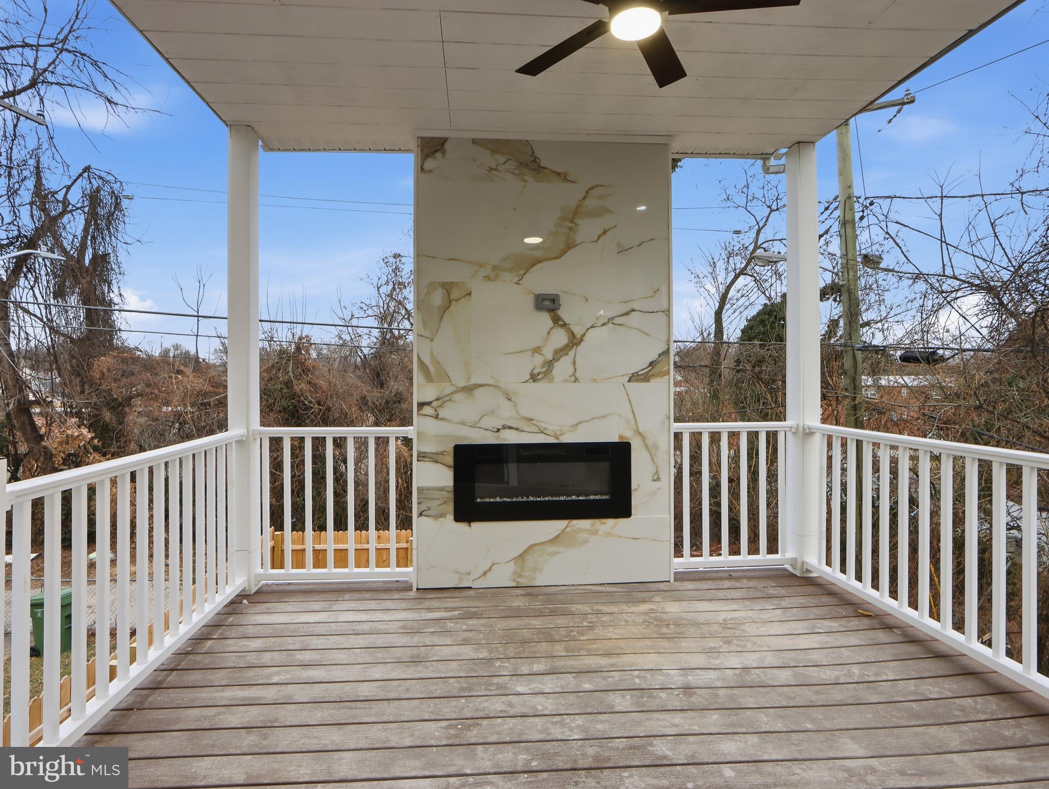 PEN LUCY - Residential