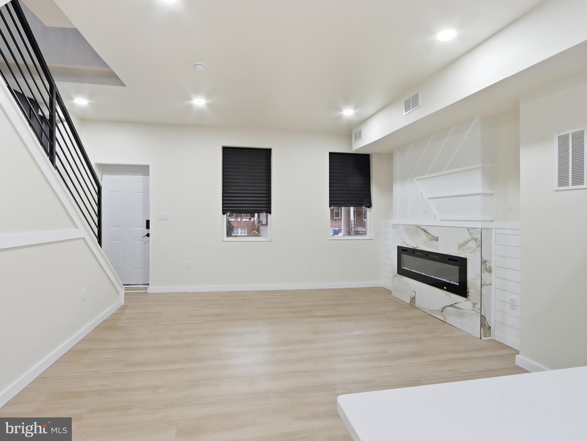 PEN LUCY - Residential