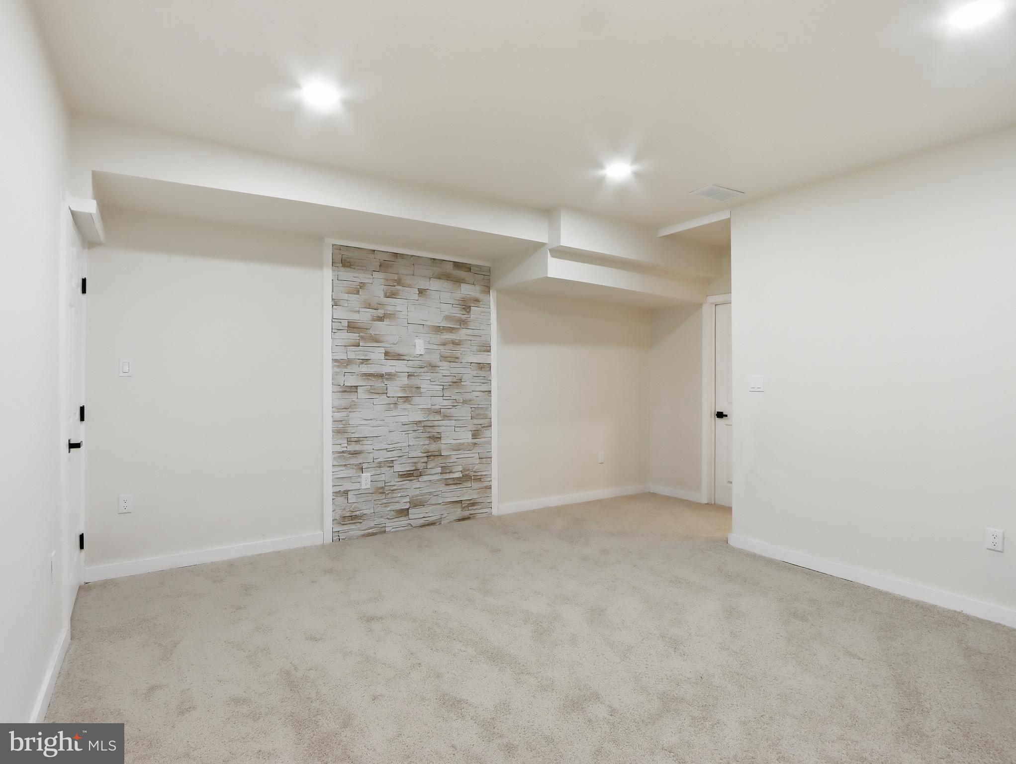 PEN LUCY - Residential