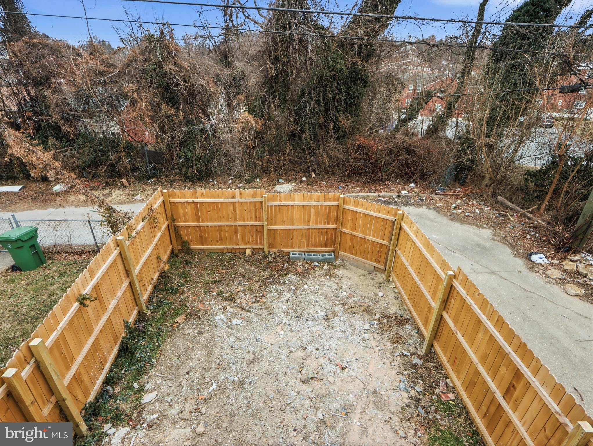 PEN LUCY - Residential