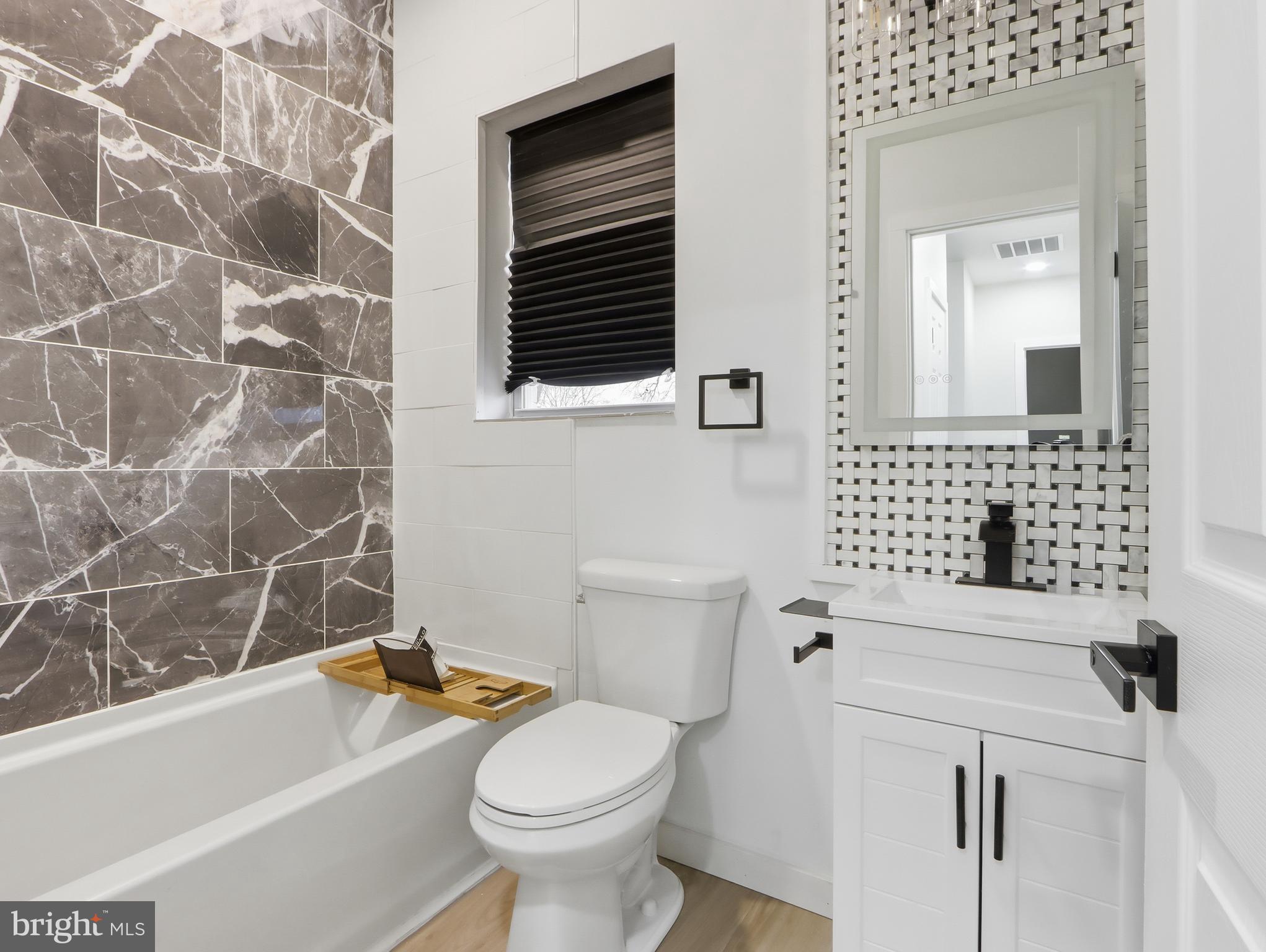 PEN LUCY - Residential