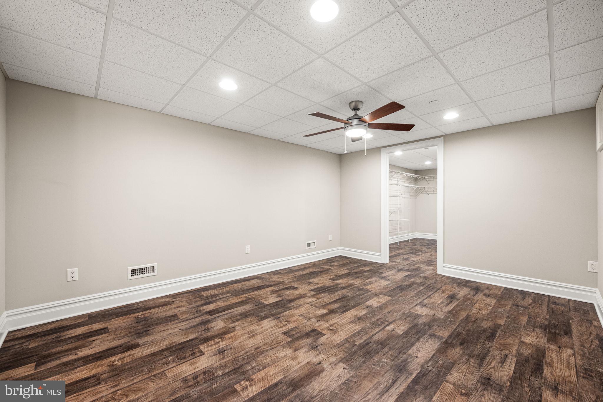 FLOWERS FIELD - Residential