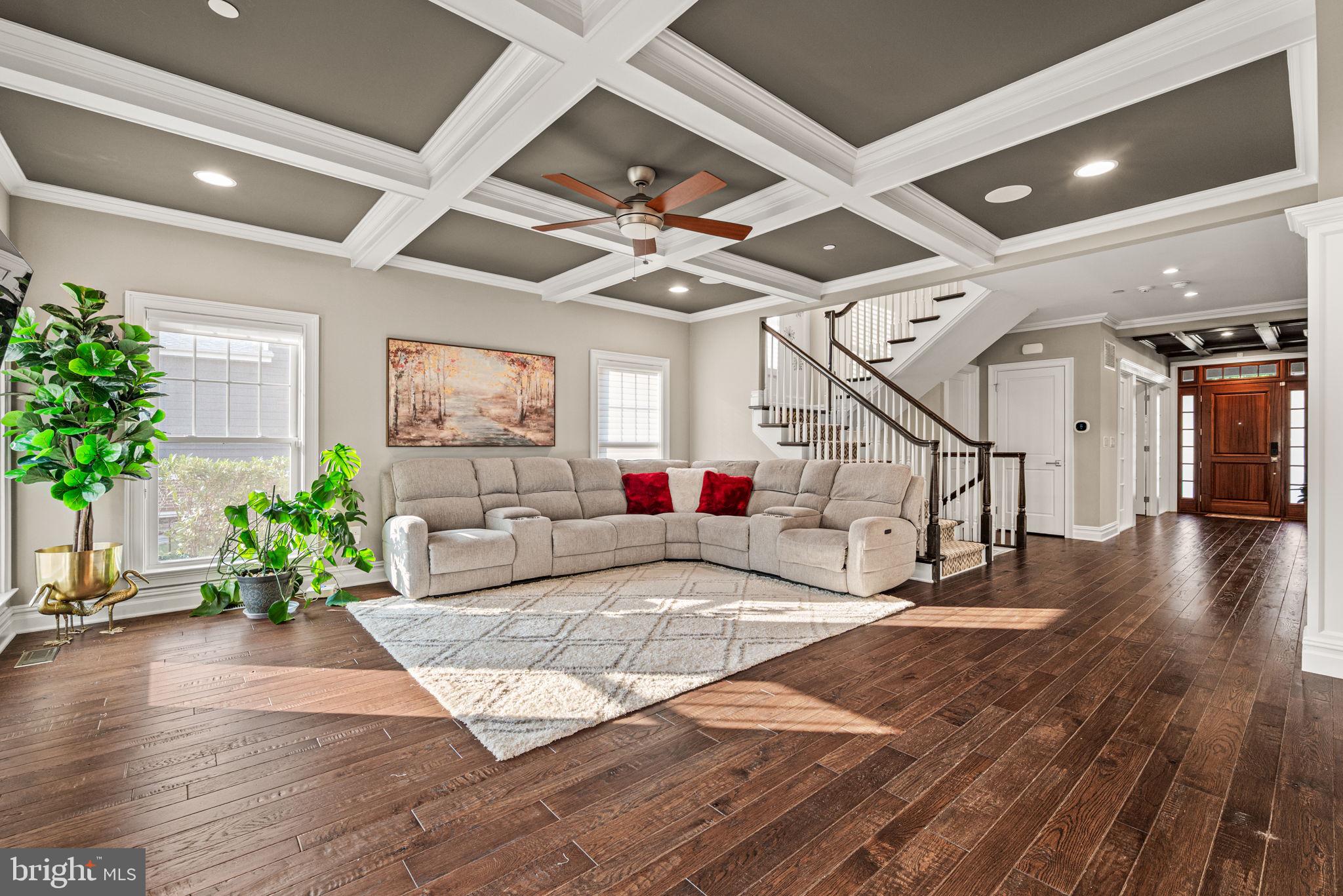 FLOWERS FIELD - Residential