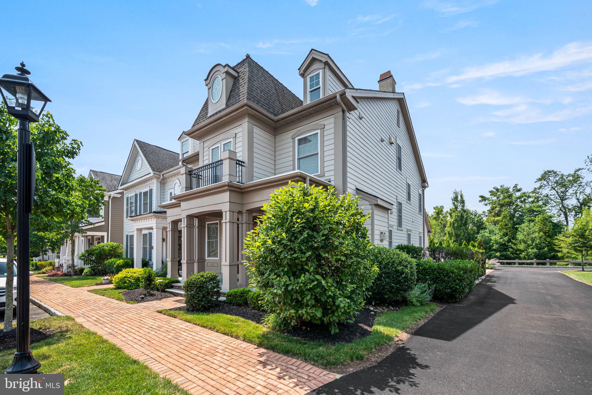 1839 WINDFLOWER LANE