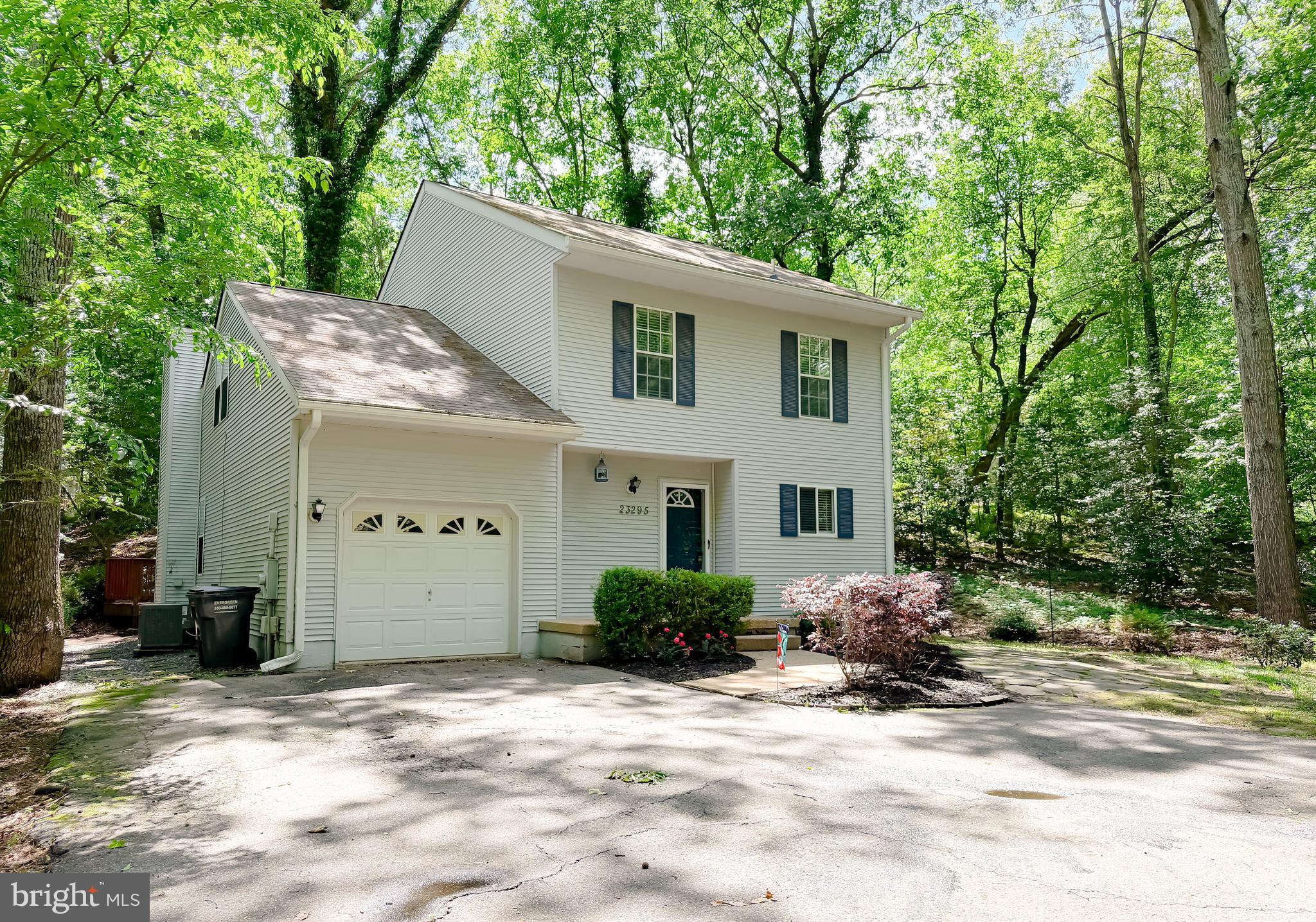 ELM COURT OF WILDEWOOD - Residential