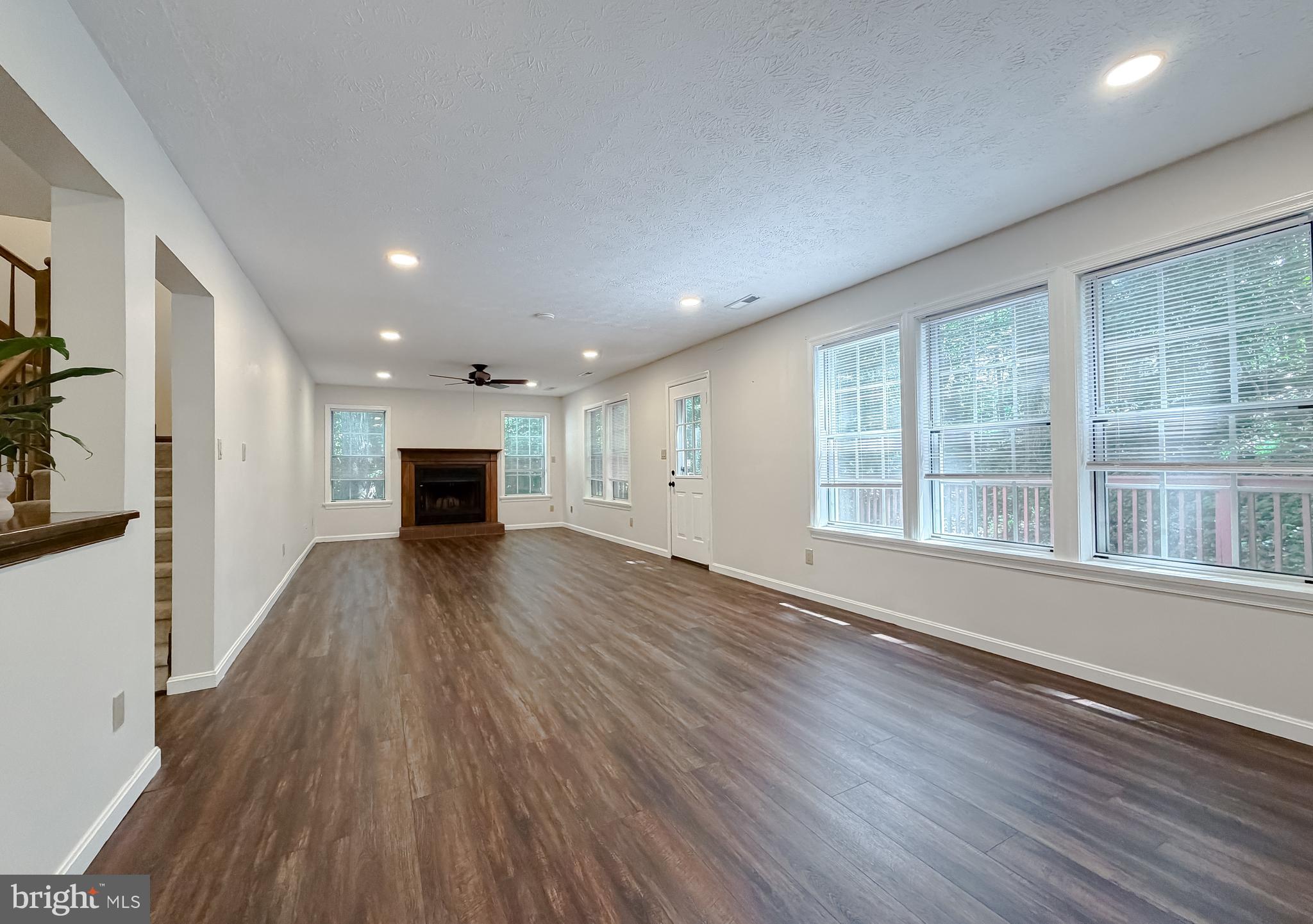 ELM COURT OF WILDEWOOD - Residential
