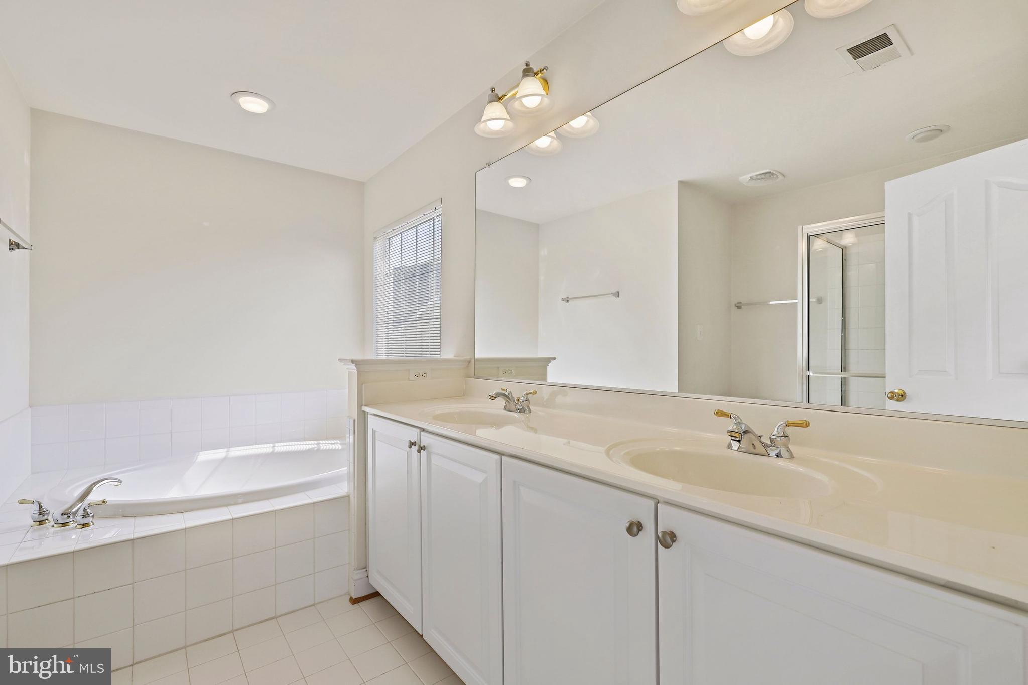 TUSCARORA CREEK - Residential