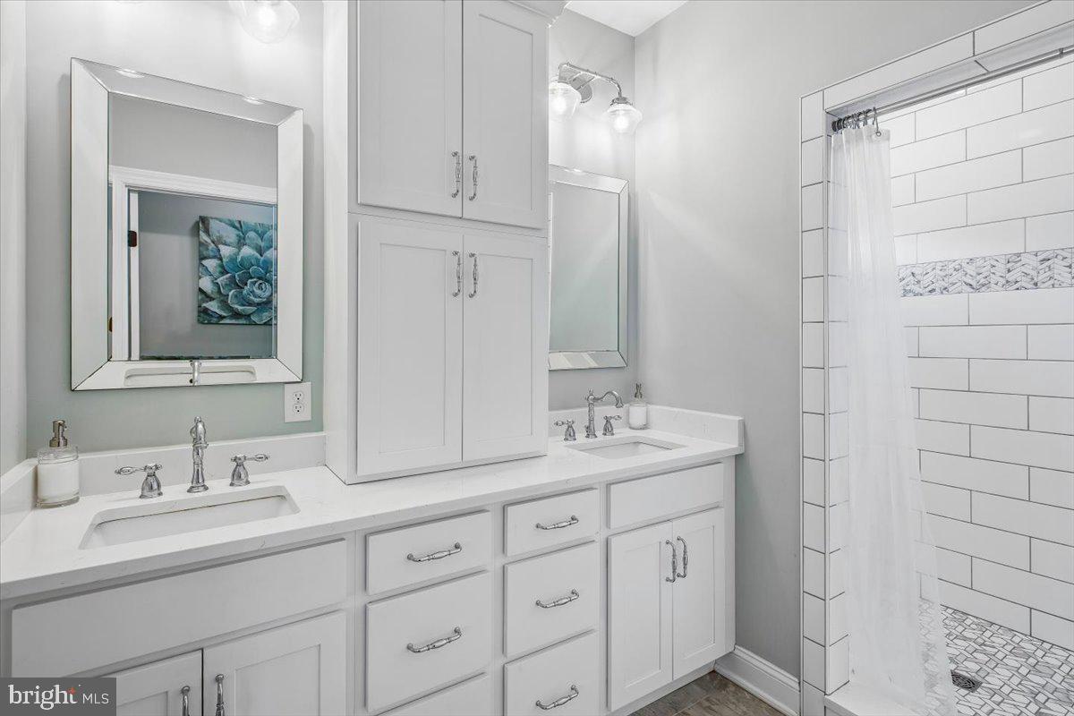 SOMERSET LANDING - Residential