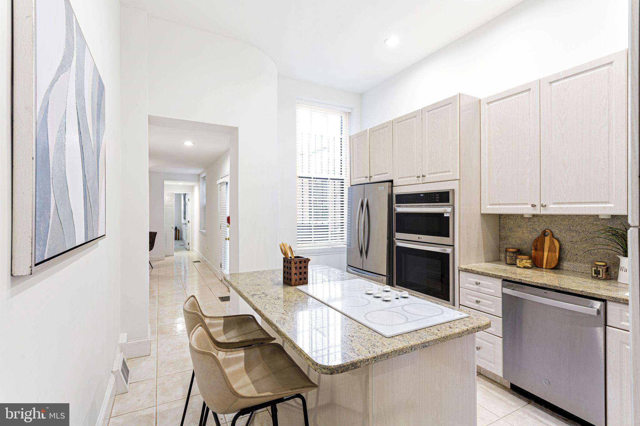 WASHINGTON SQ WEST - Residential