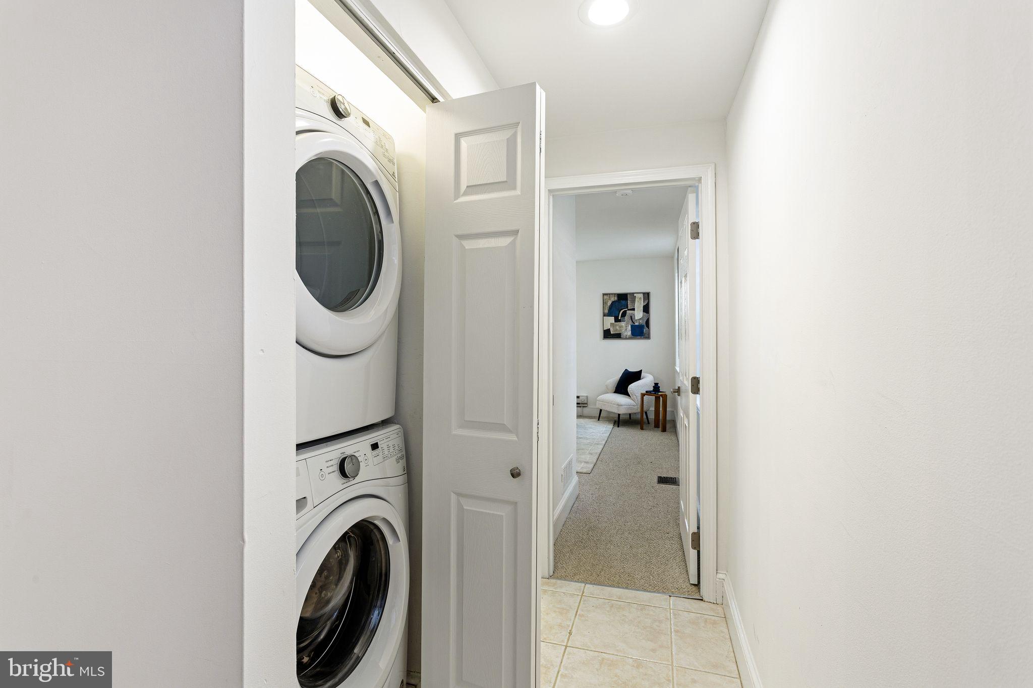 WASHINGTON SQ WEST - Residential