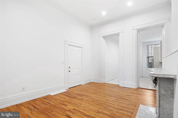 WASHINGTON SQ WEST - Residential