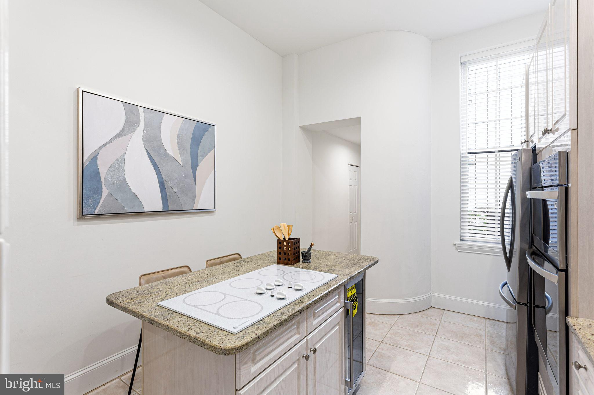 WASHINGTON SQ WEST - Residential