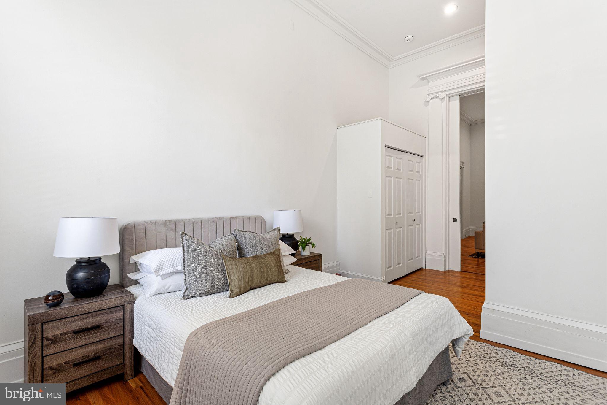 WASHINGTON SQ WEST - Residential