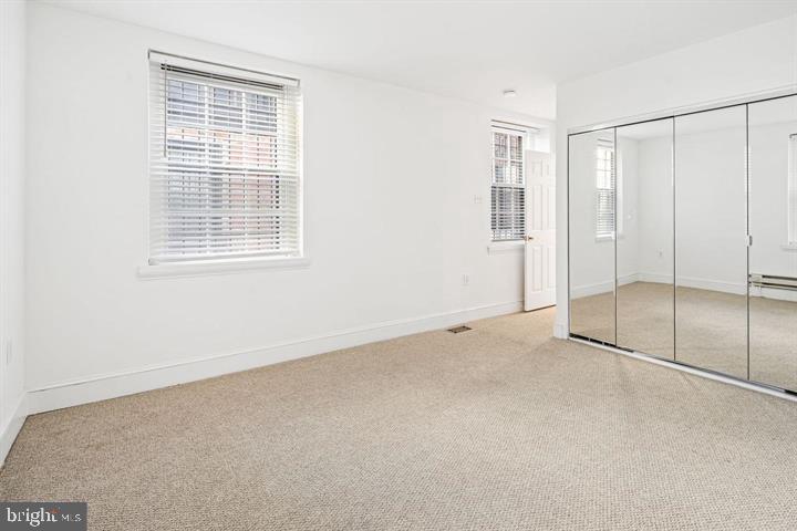 WASHINGTON SQ WEST - Residential