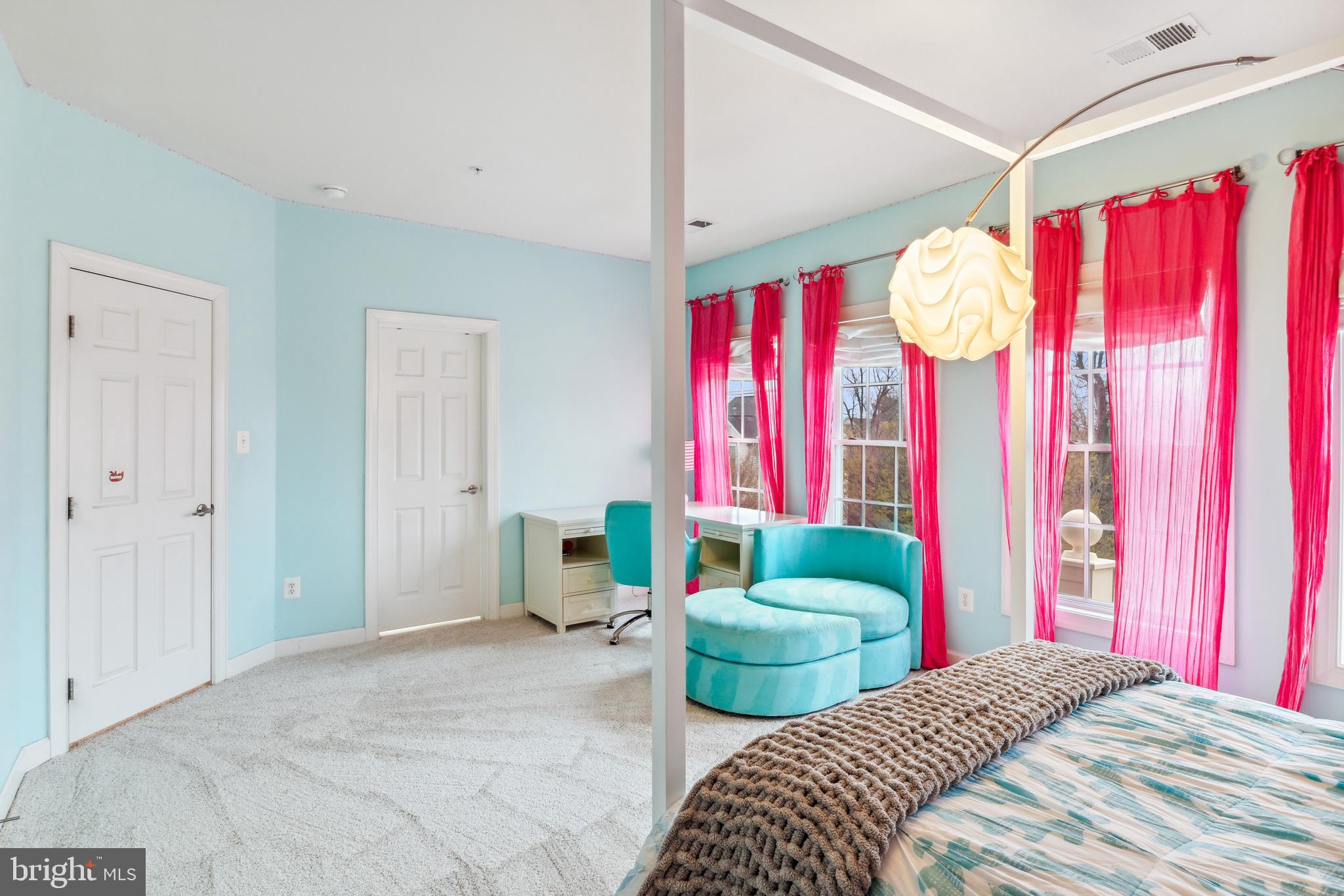 POTOMAC EDGE - Residential