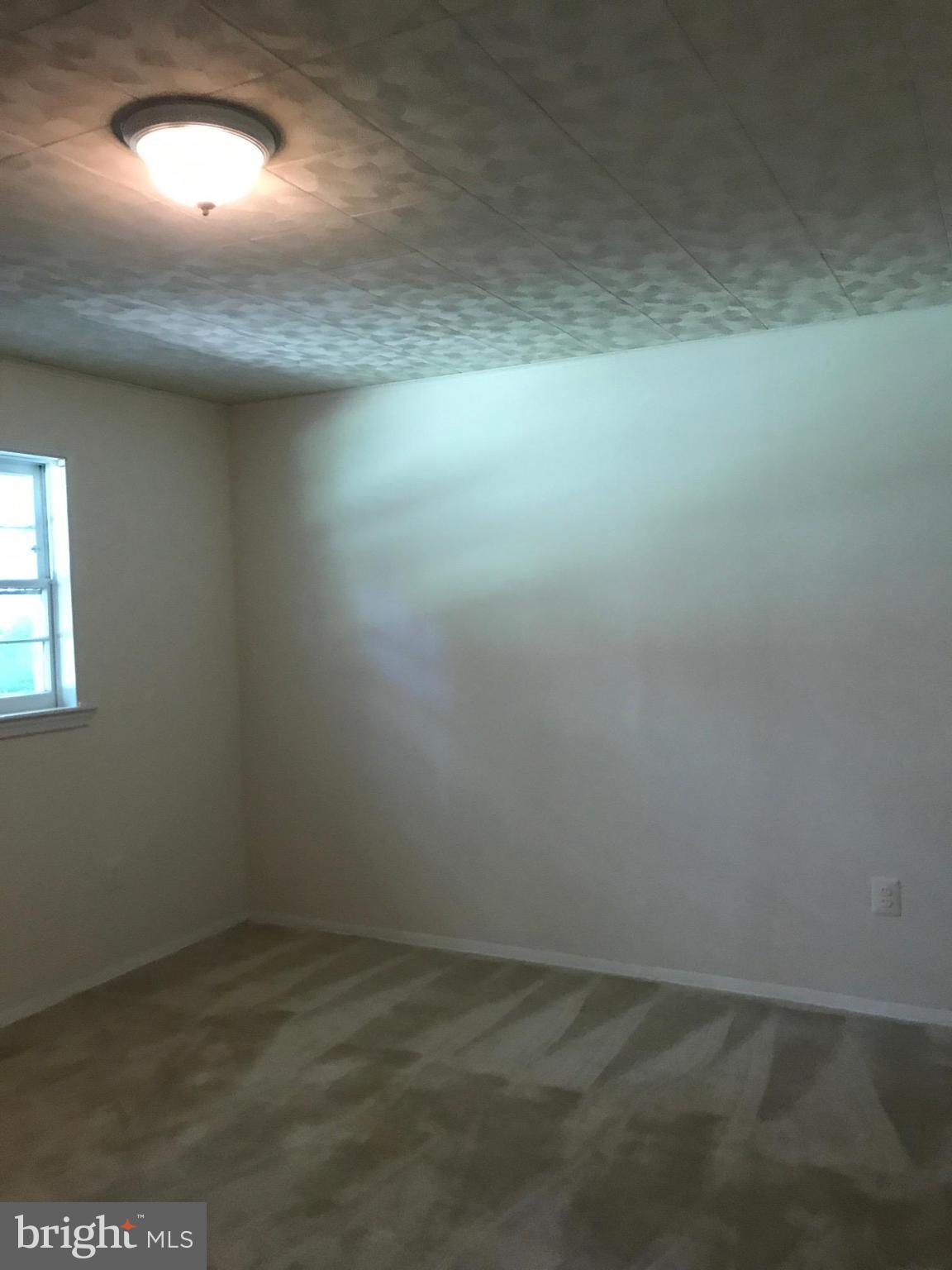 LAKE RIDGE - Residential Lease