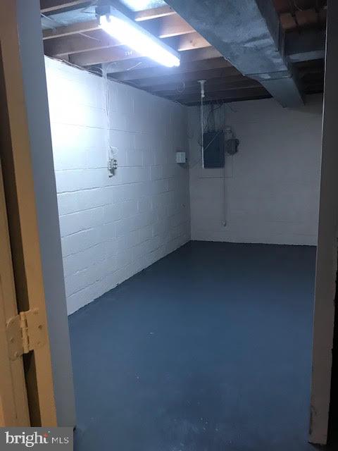 LAKE RIDGE - Residential Lease