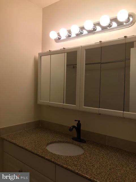 LAKE RIDGE - Residential Lease