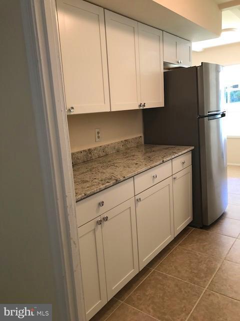 LAKE RIDGE - Residential Lease