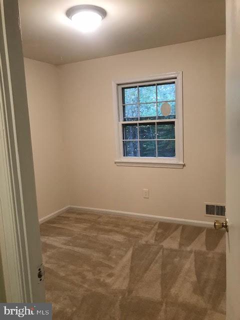 LAKE RIDGE - Residential Lease