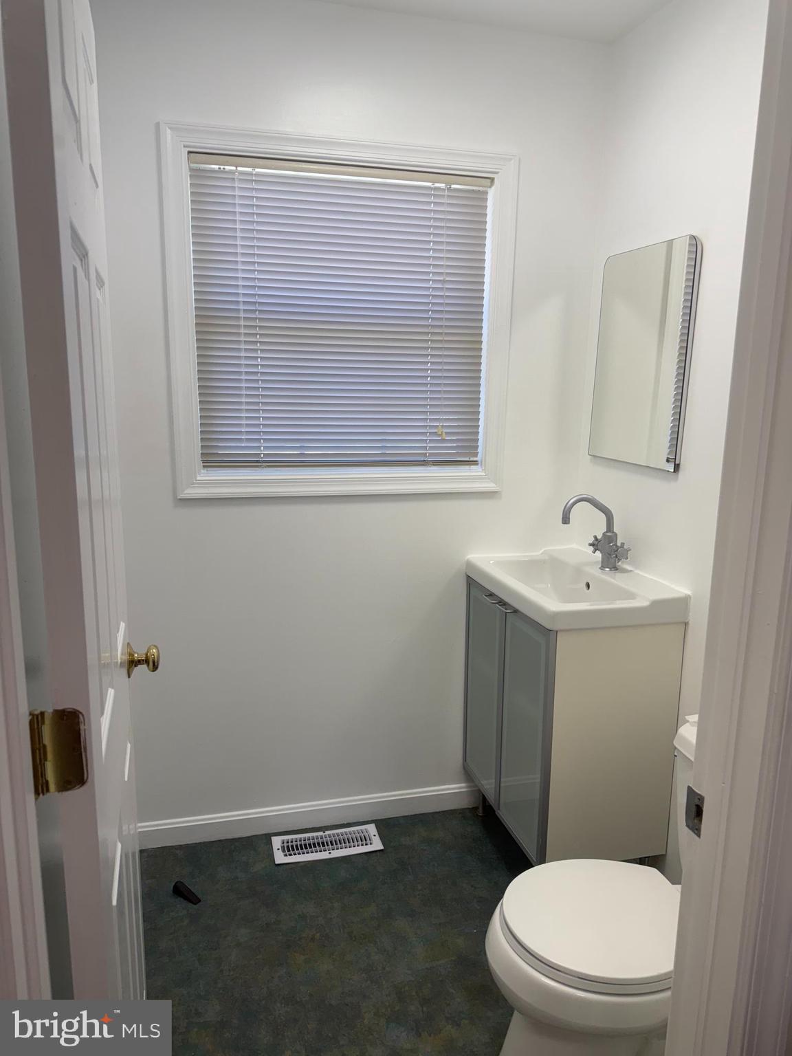 THREE MILE OAK - Residential