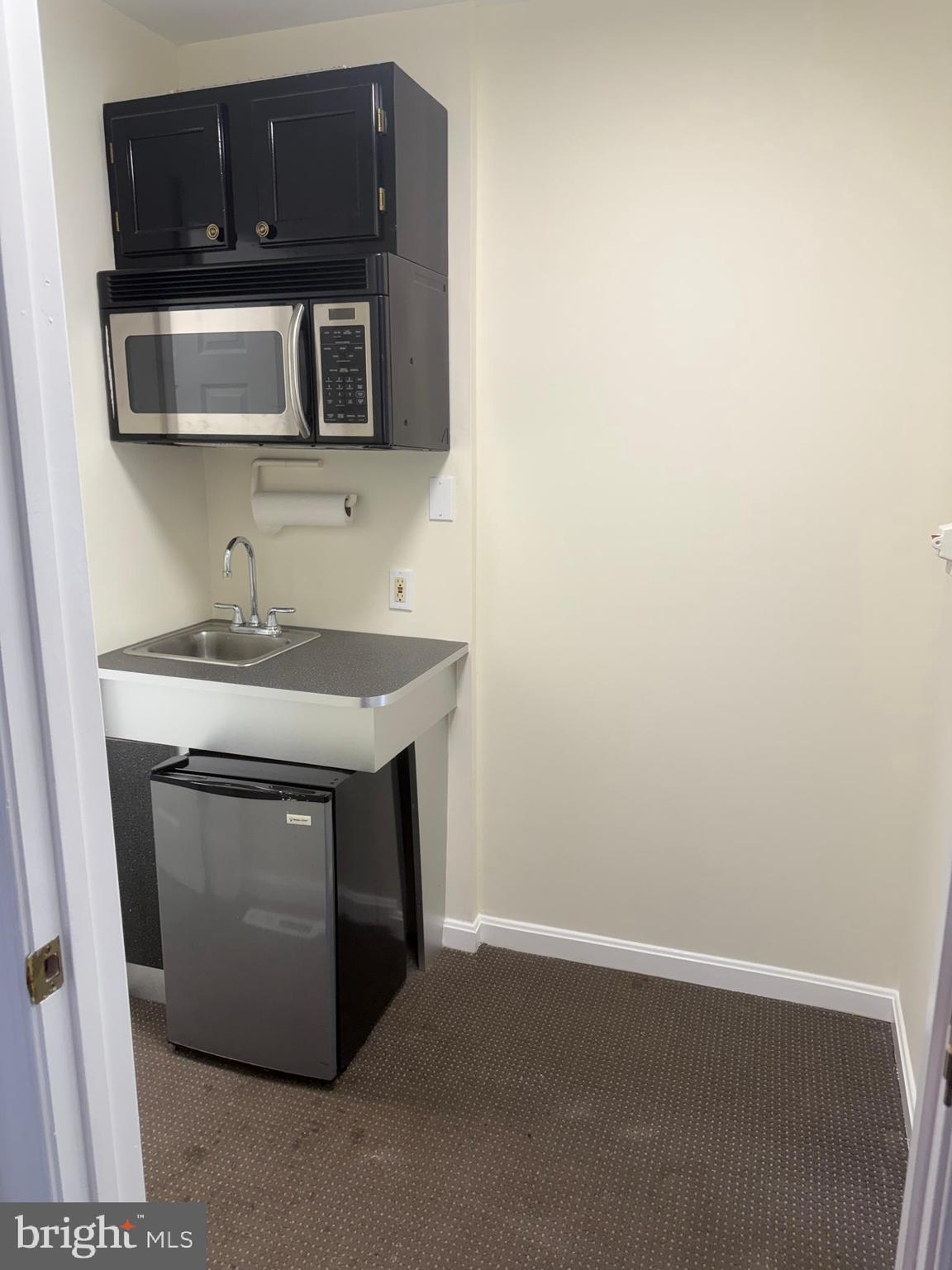 THREE MILE OAK - Residential