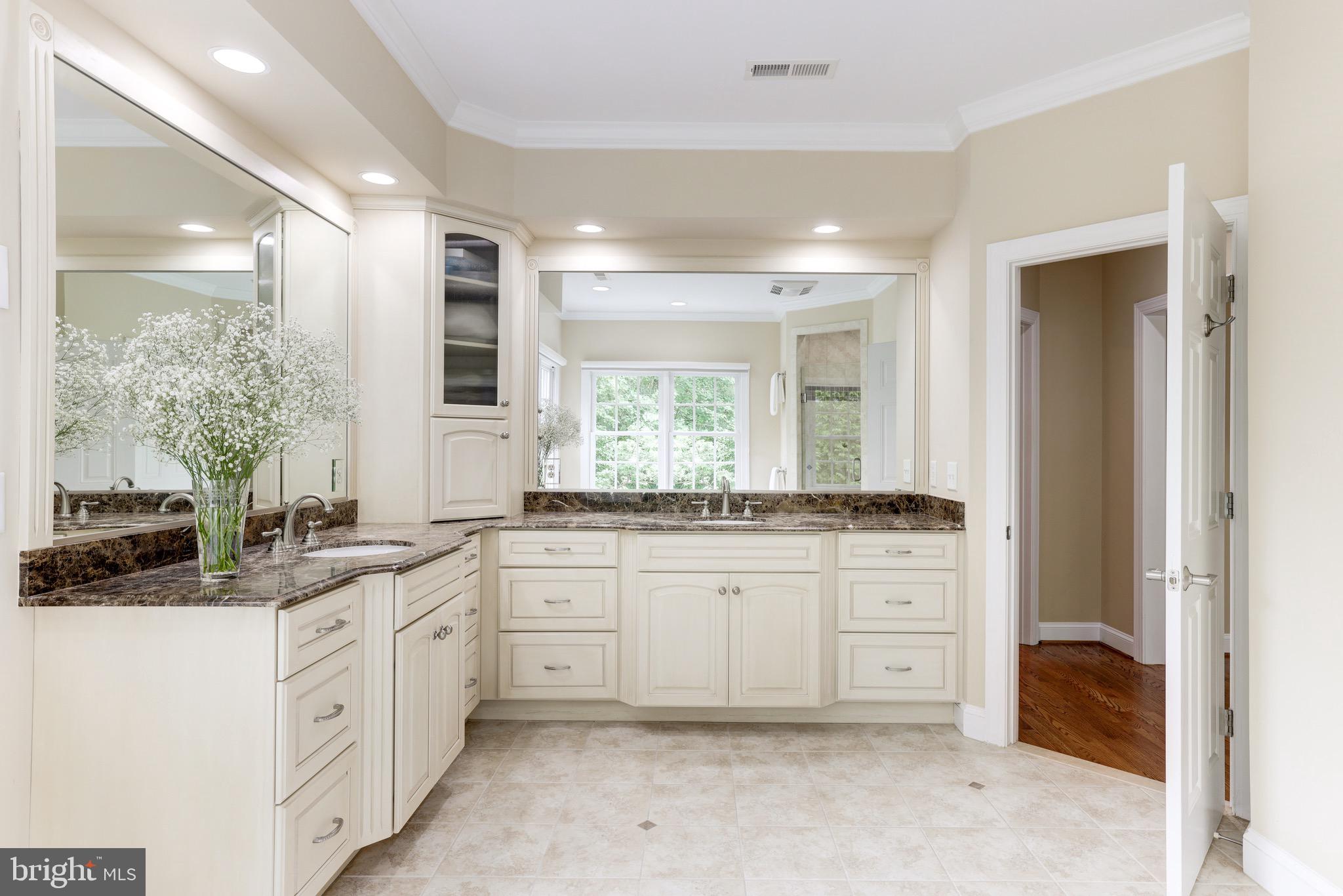 OLD DOMINION GARDENS - Residential