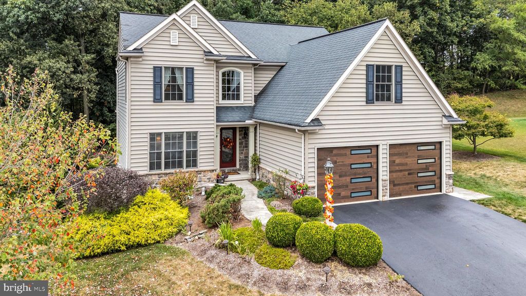 Photo of 7014 Scenic Court, HARRISBURG, PA 17111 (MLS # PADA2048010)