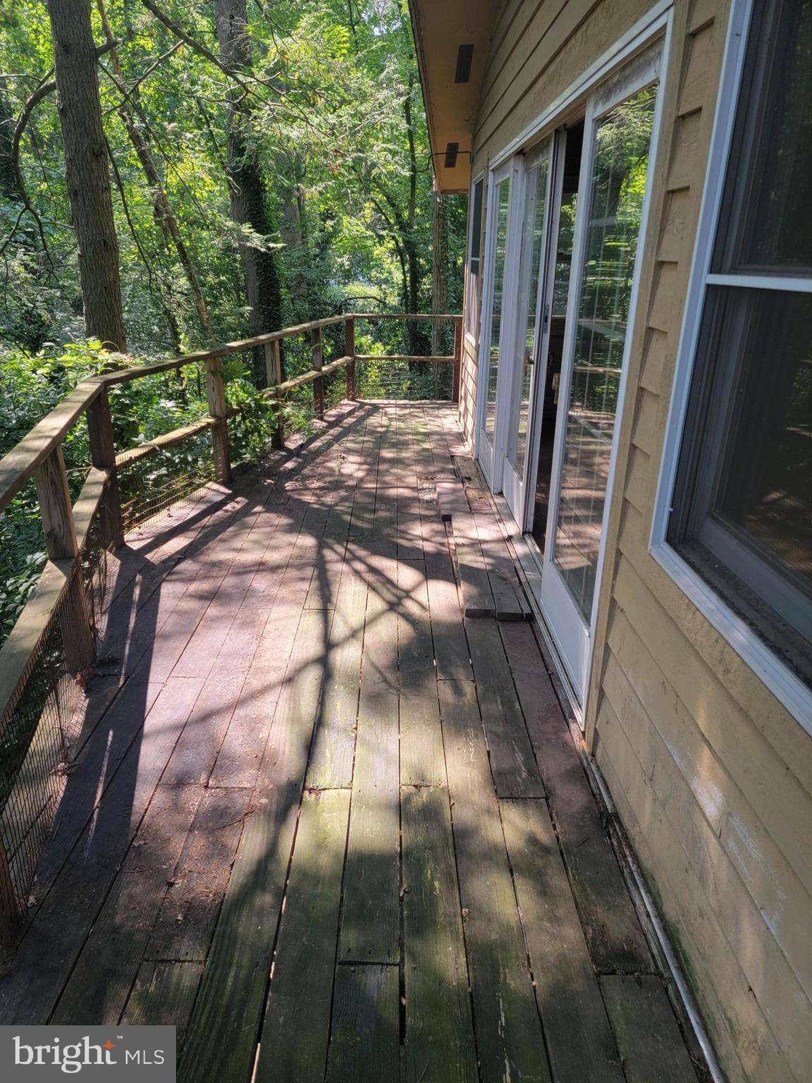 SUNRISE BEACH - Residential