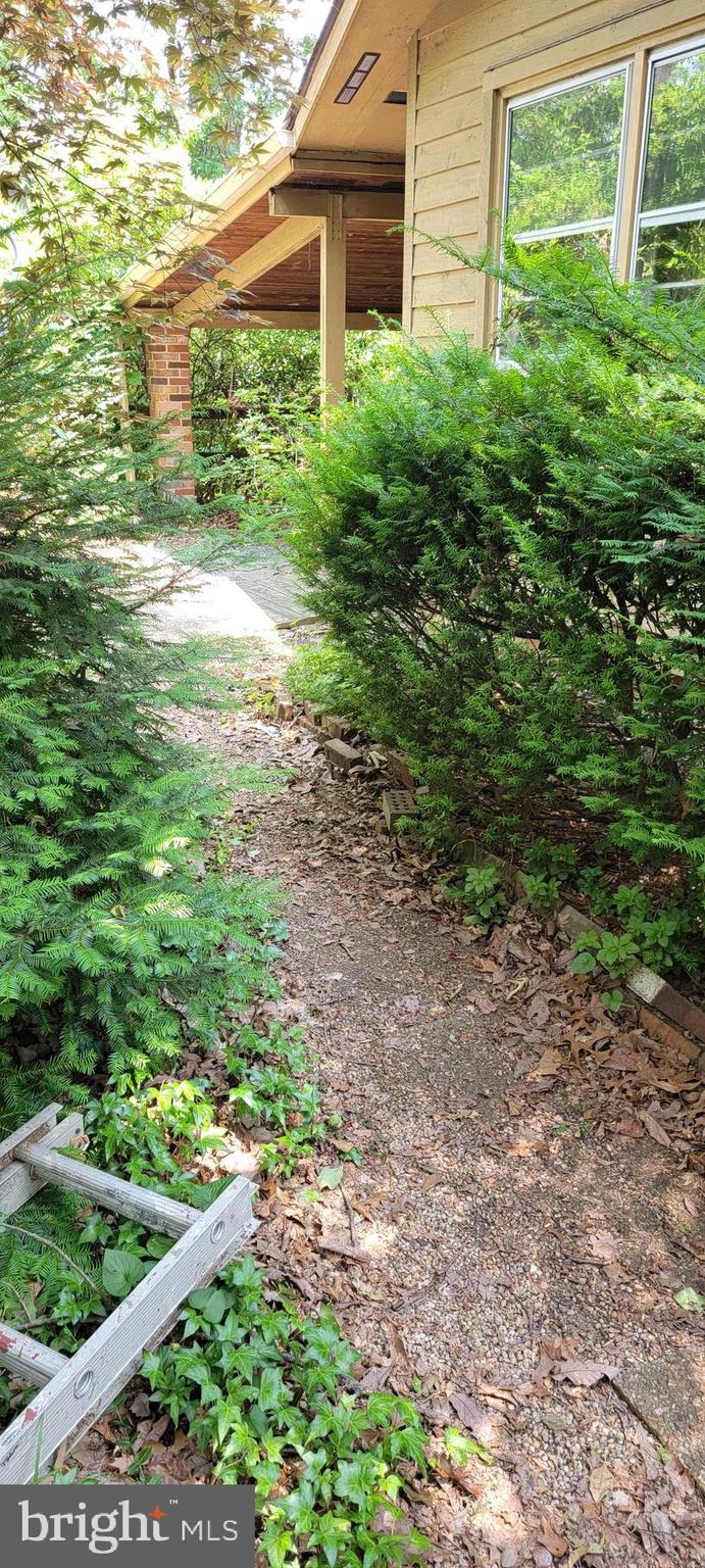 SUNRISE BEACH - Residential