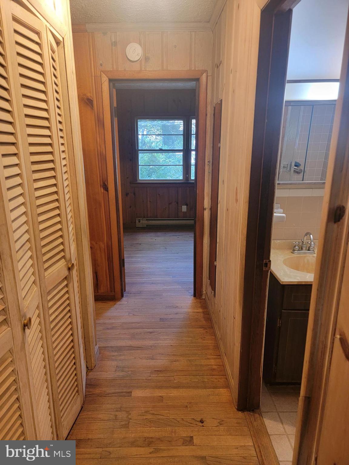 SUNRISE BEACH - Residential