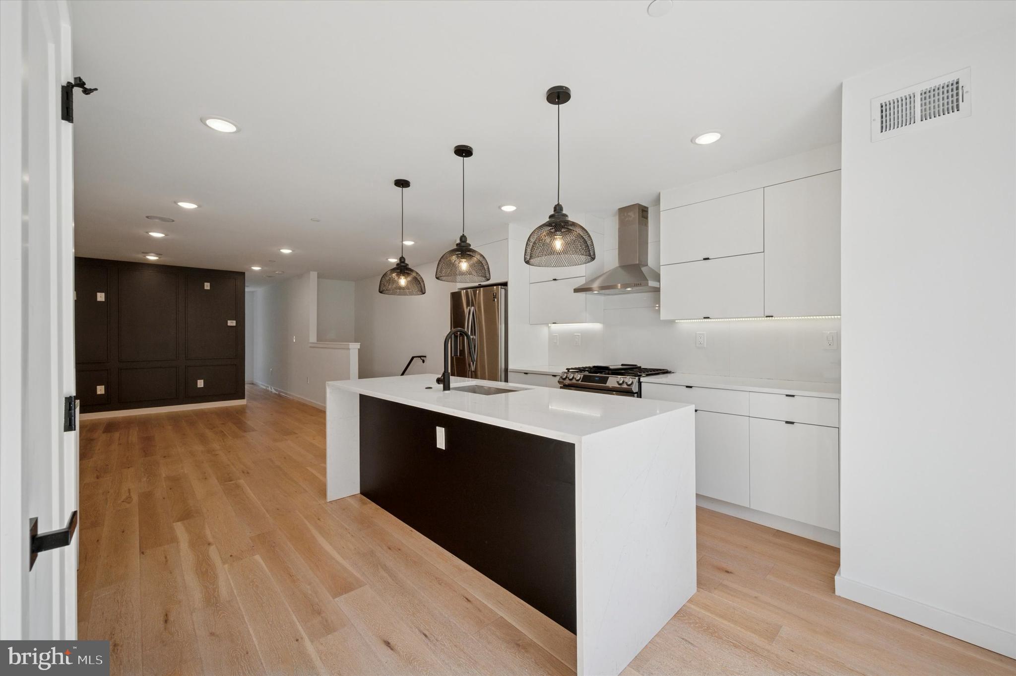 FRANCISVILLE - Residential