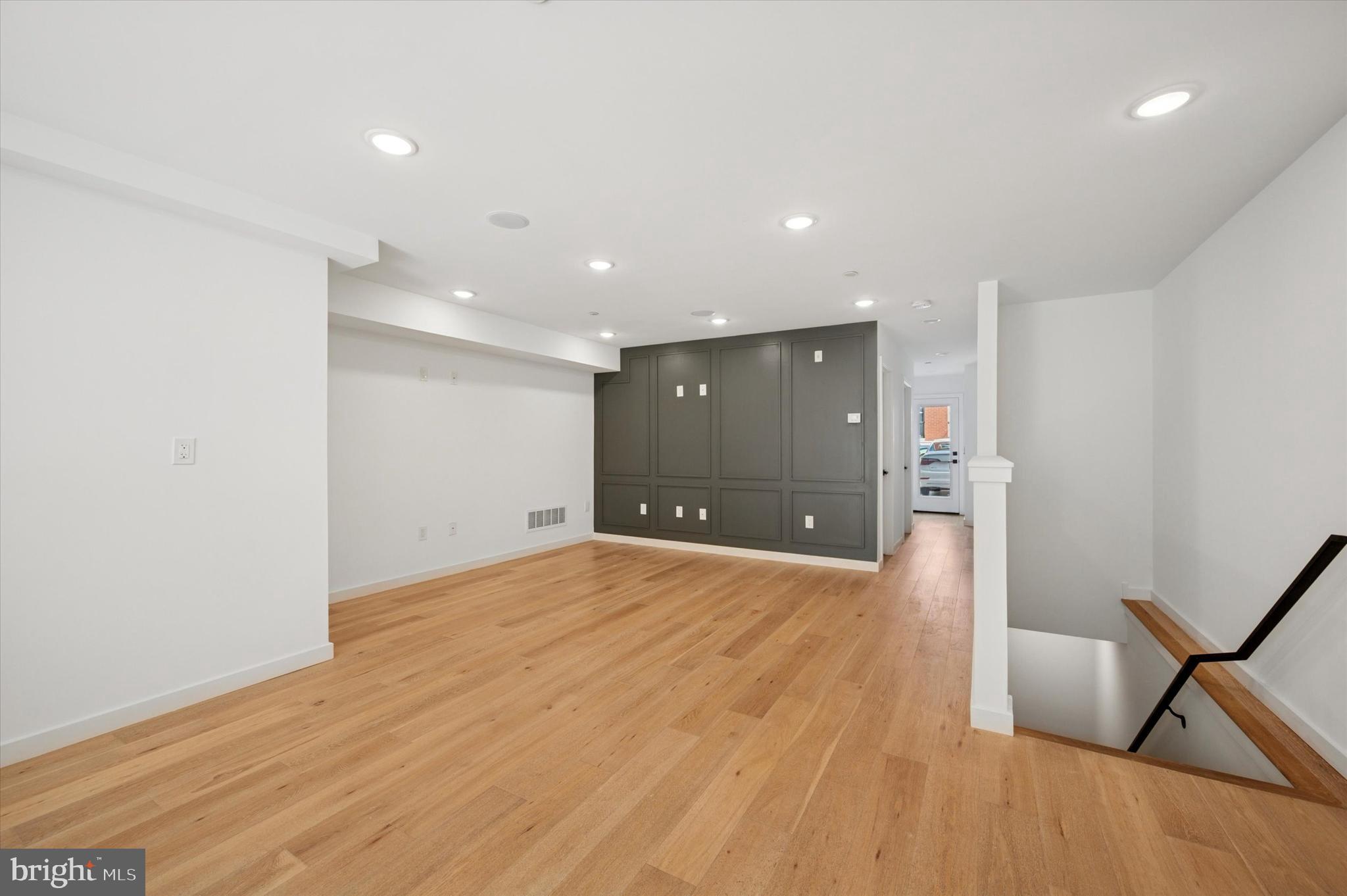 FRANCISVILLE - Residential