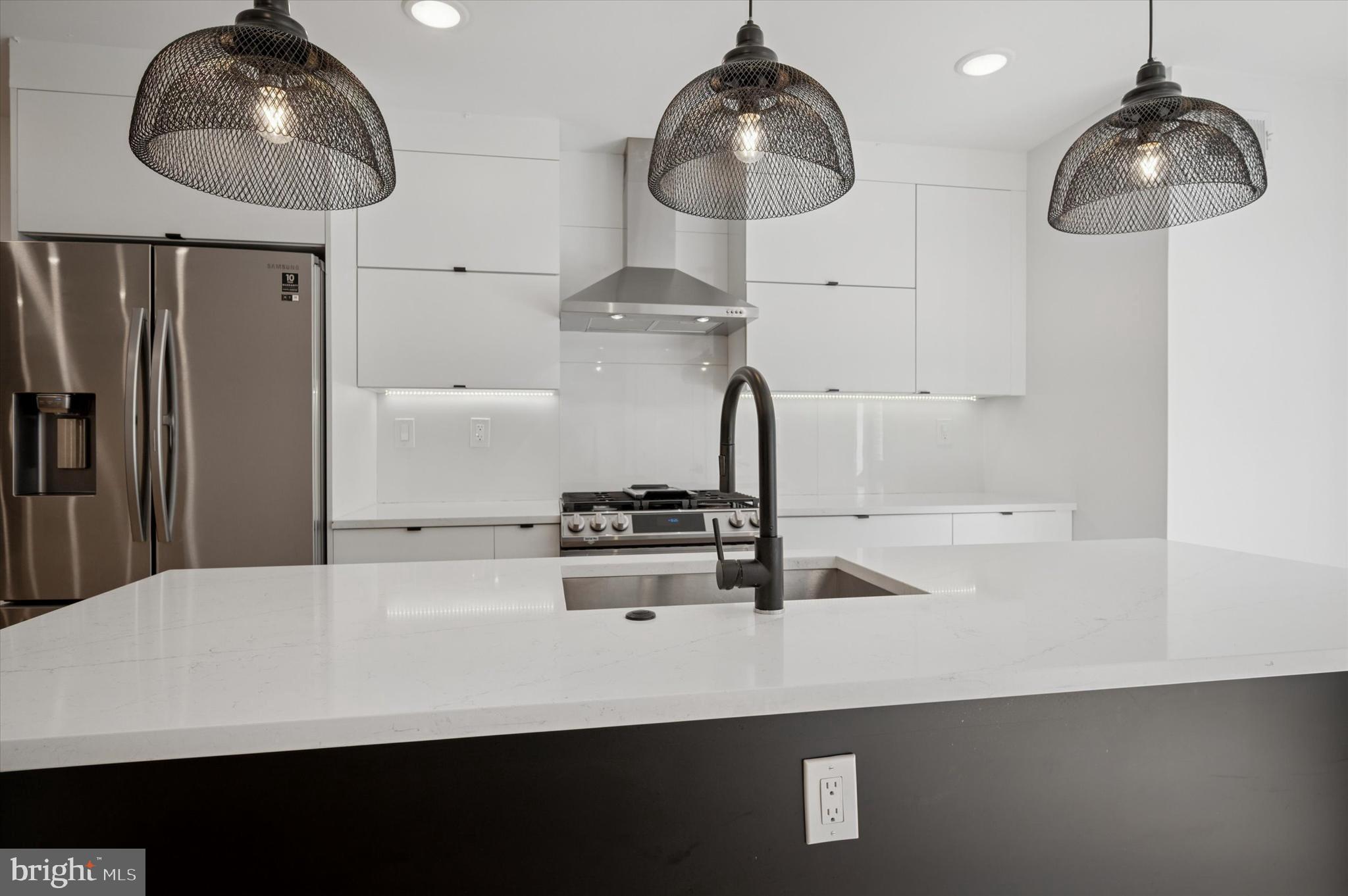 FRANCISVILLE - Residential