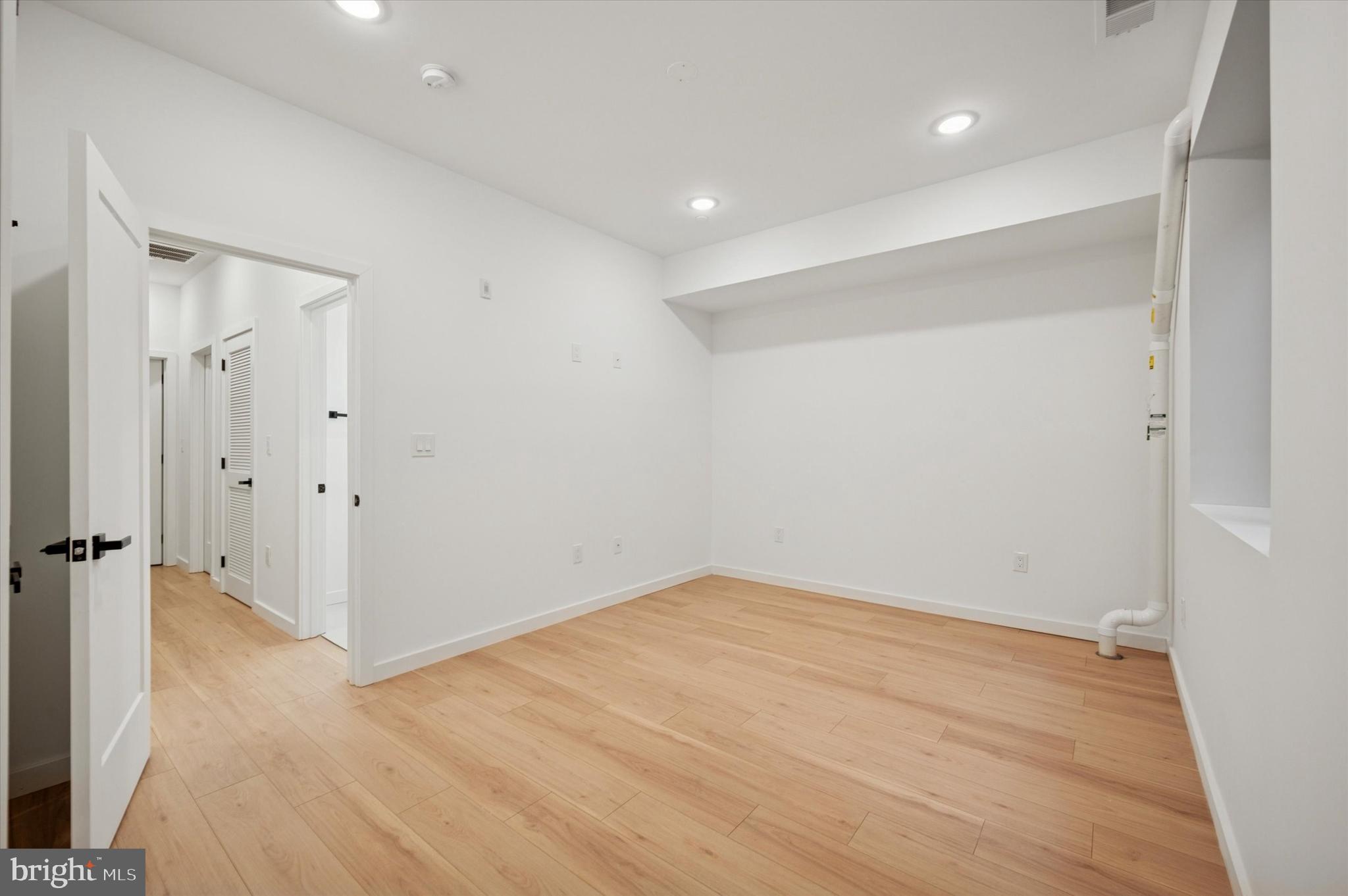 FRANCISVILLE - Residential