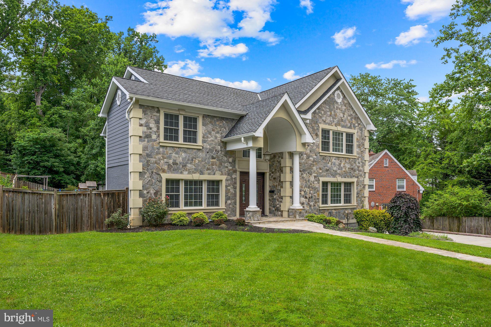 BRADLEY WOODS - Residential Lease