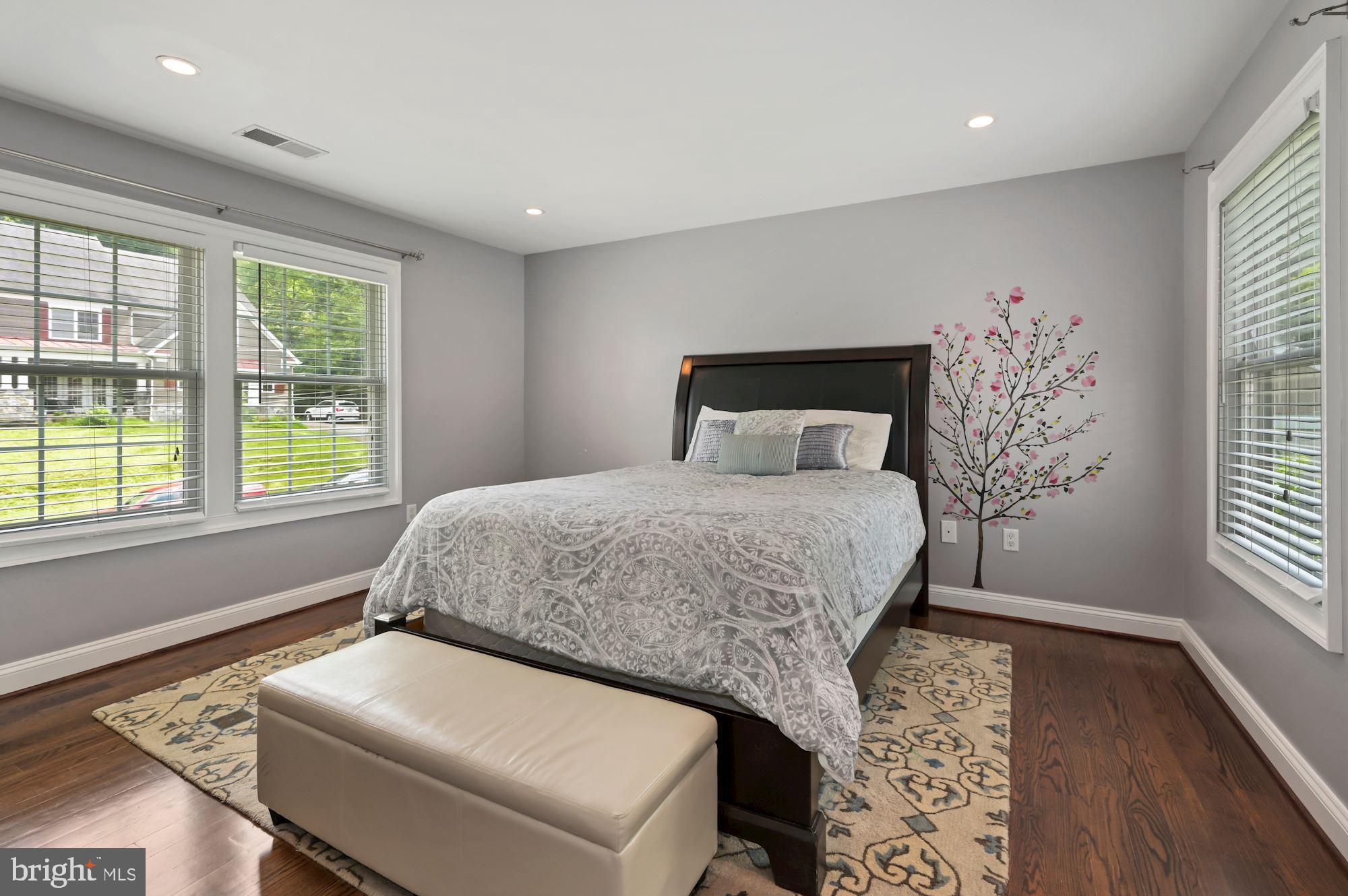 BRADLEY WOODS - Residential Lease