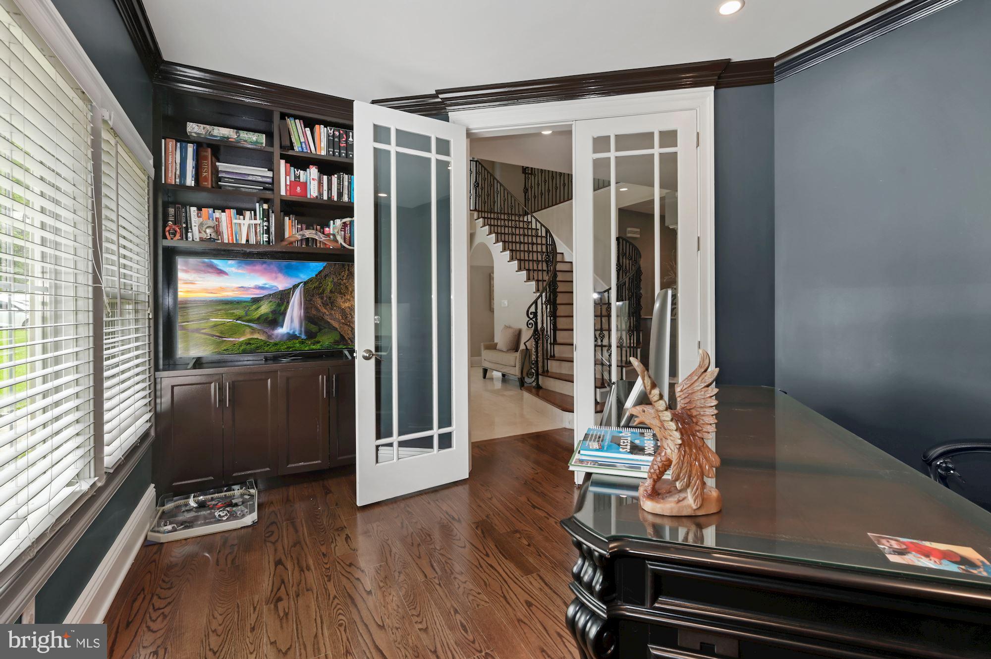 BRADLEY WOODS - Residential Lease