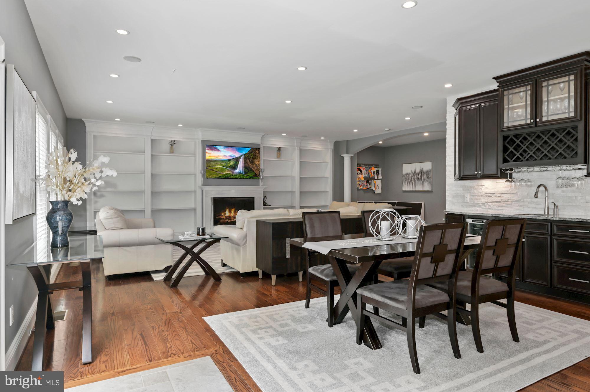 BRADLEY WOODS - Residential Lease