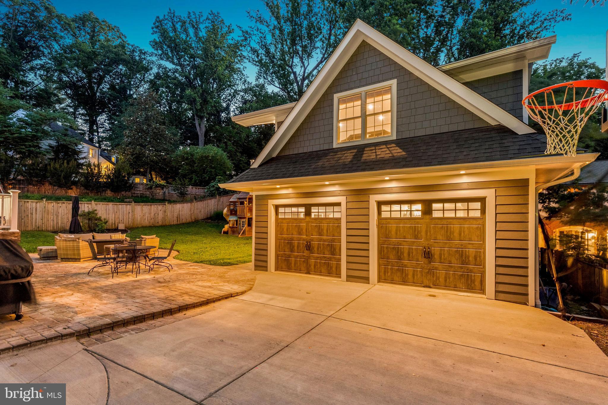 BRADLEY WOODS - Residential Lease