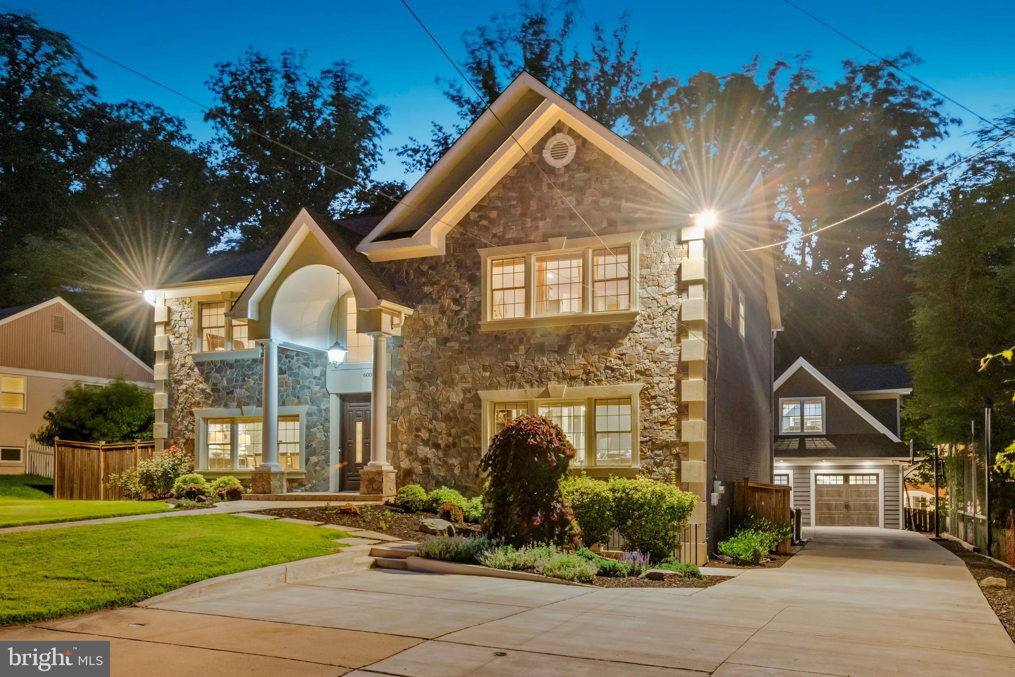 BRADLEY WOODS - Residential Lease