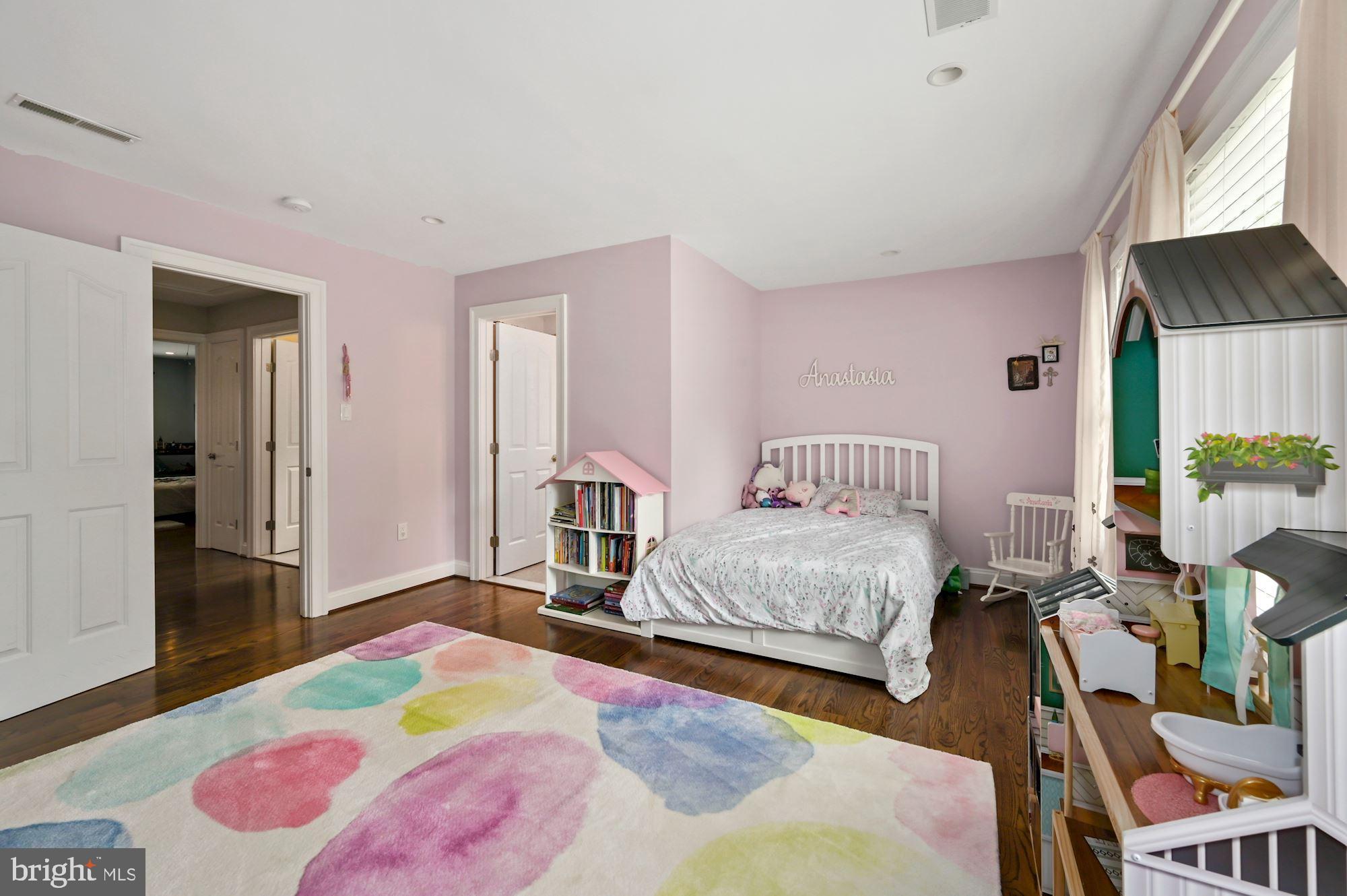 BRADLEY WOODS - Residential Lease