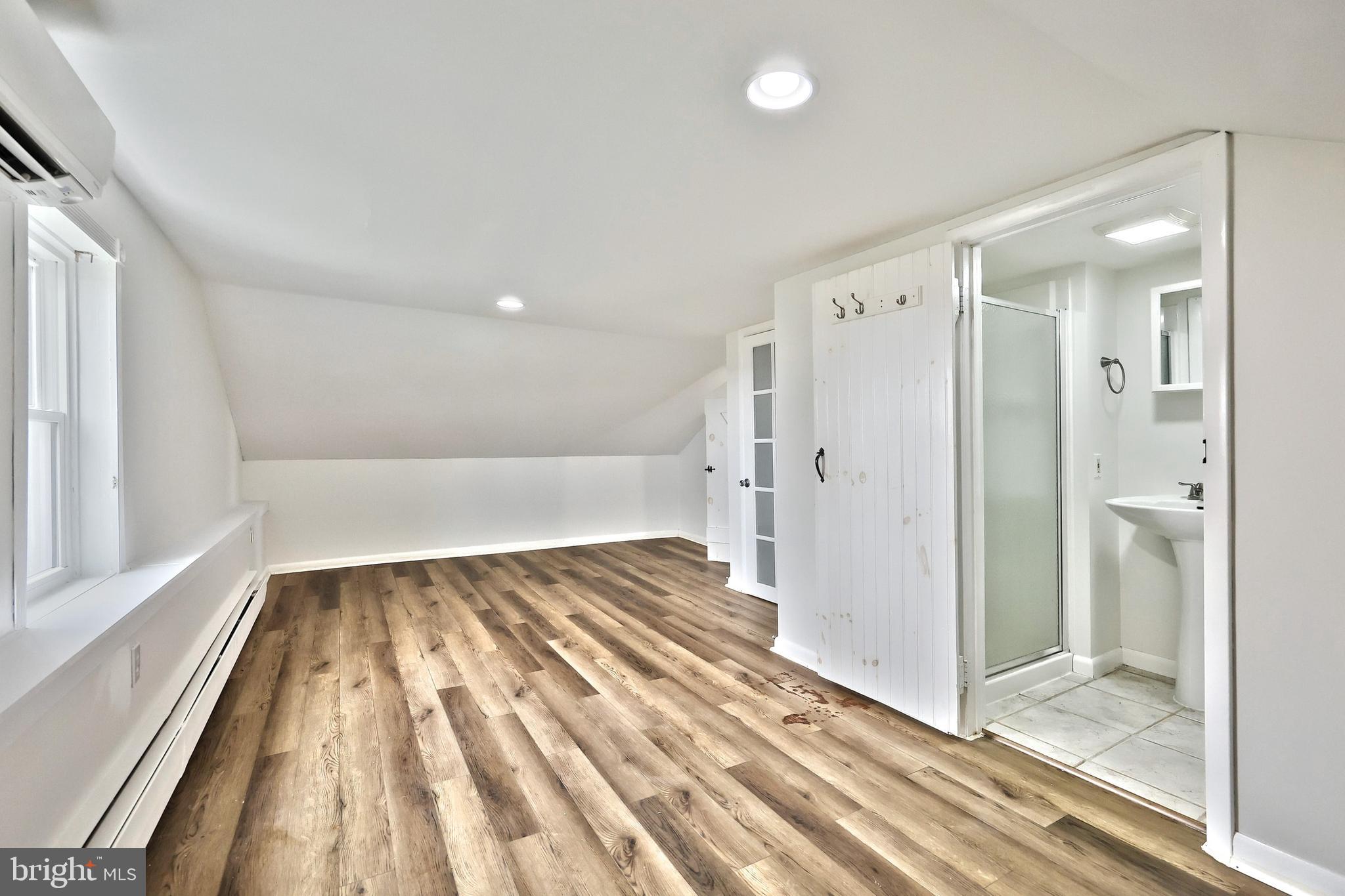 BROGUE - Residential