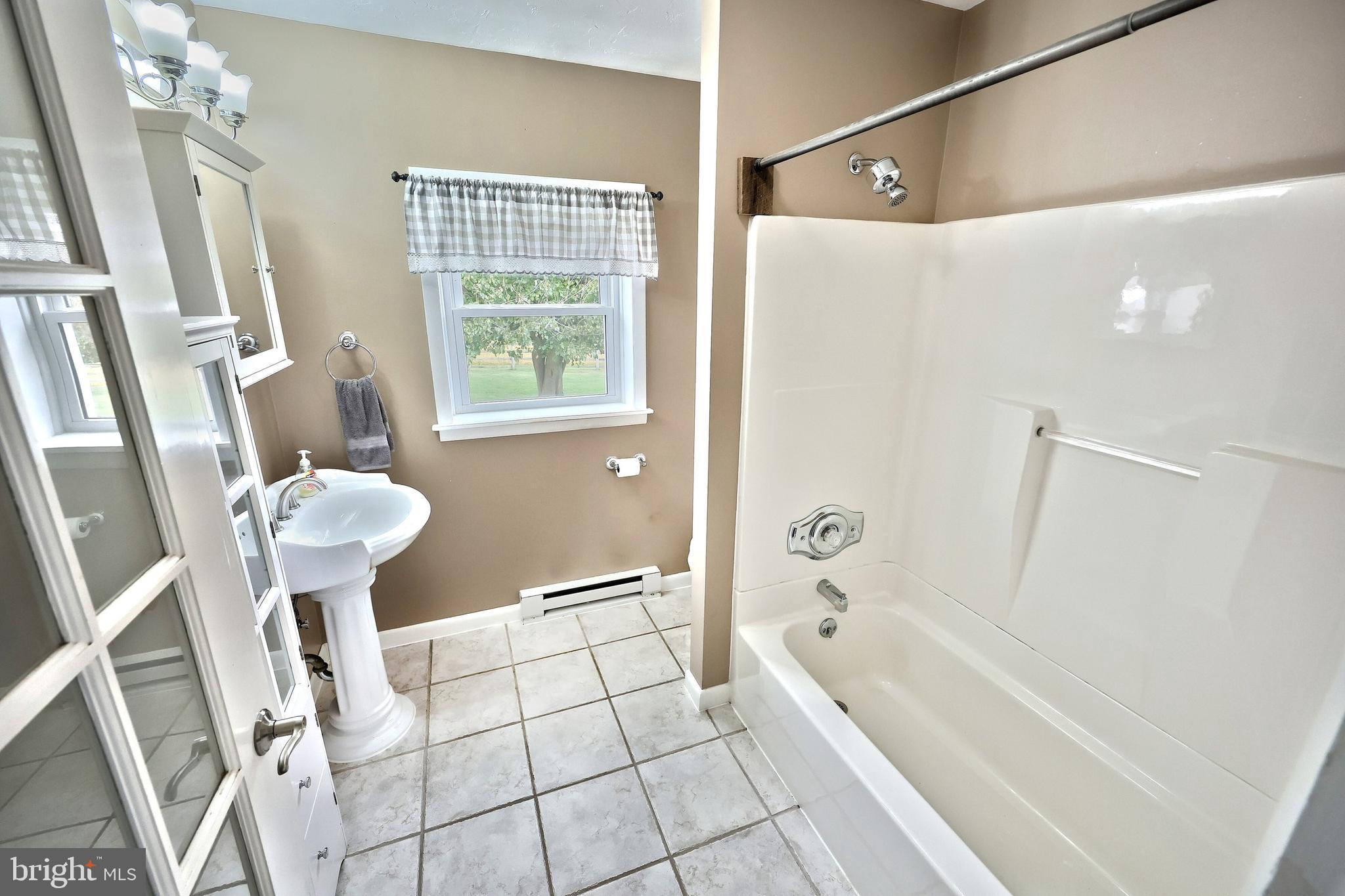 BROGUE - Residential